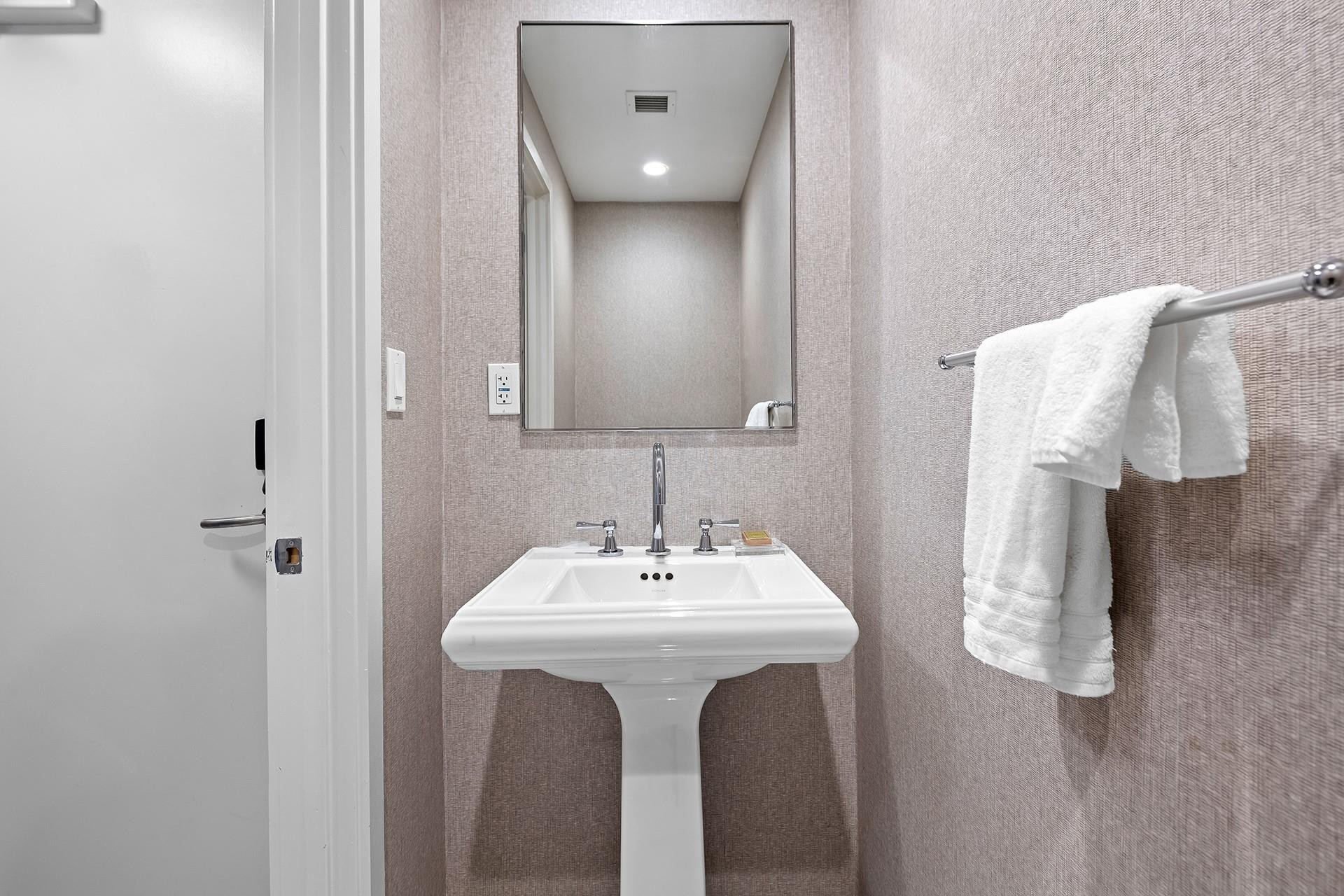 551 N Beach Blvd H1217