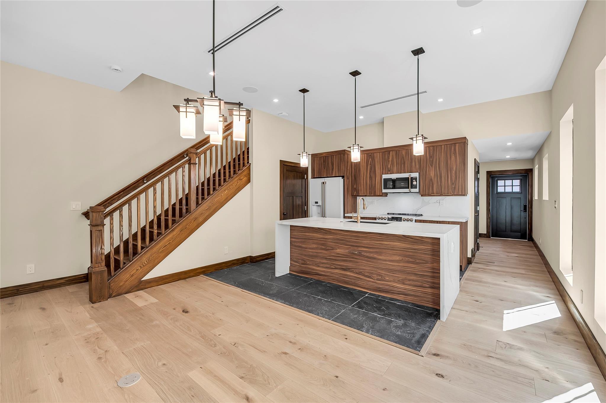 1113 NE 3rd Ave