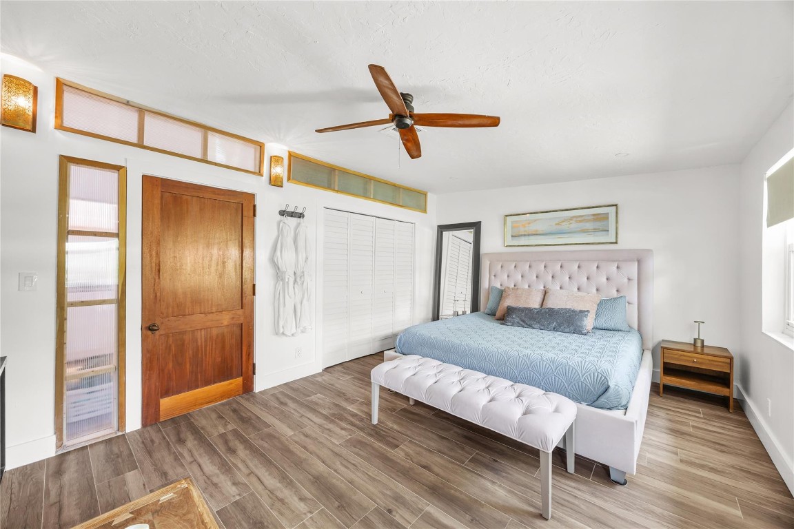 2520 Yacht Club Blvd