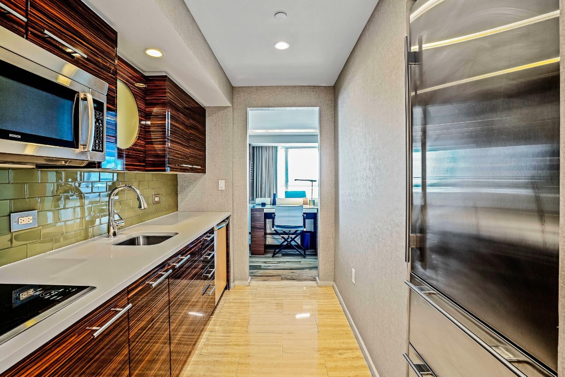 551 N Fort Lauderdale Beach Blvd H803