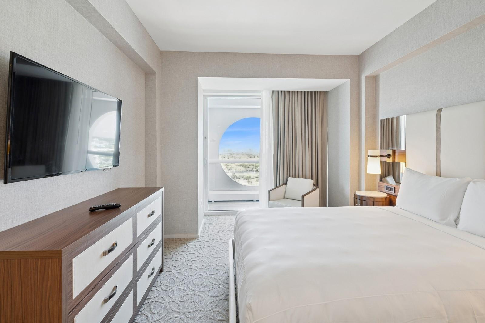 551 N Fort Lauderdale Beach Blvd R1902