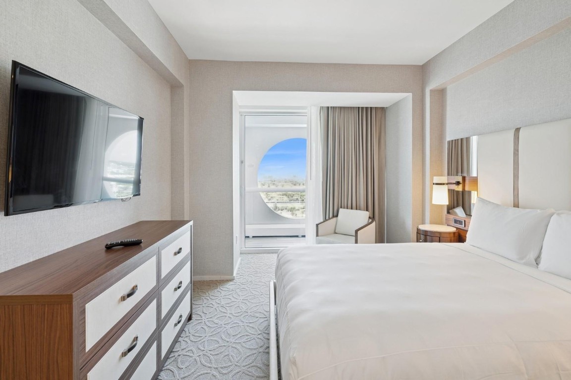 551 N Fort Lauderdale Beach Blvd R1902