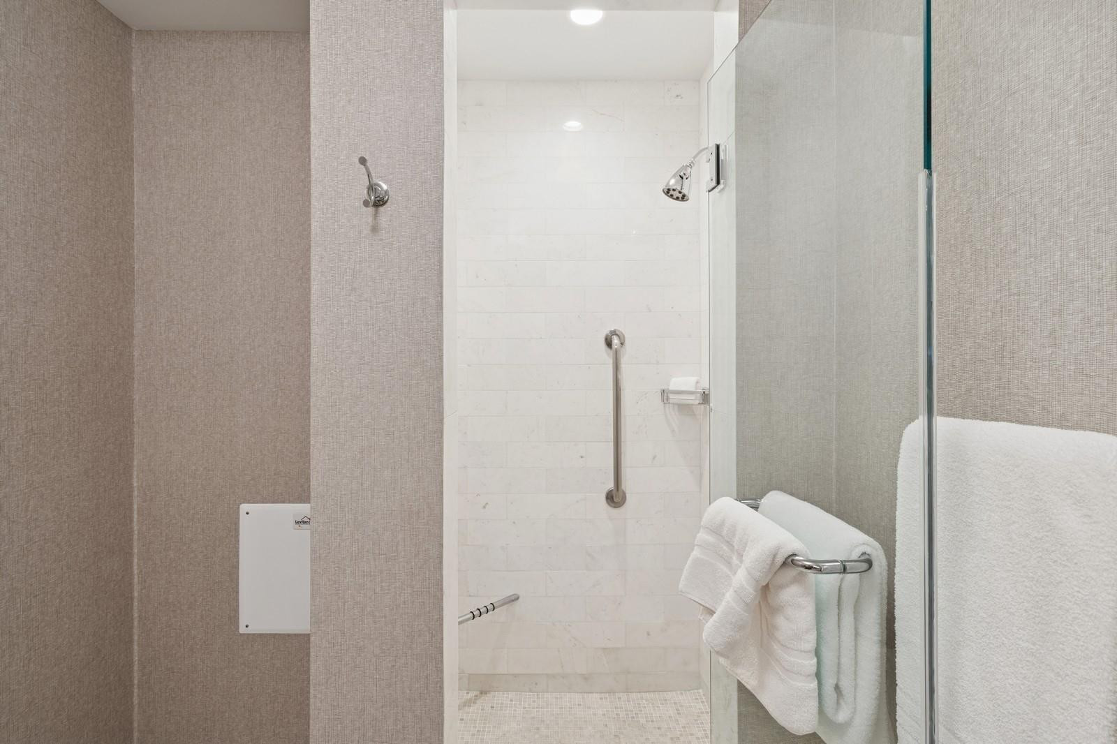 551 N Fort Lauderdale Beach Blvd R1902