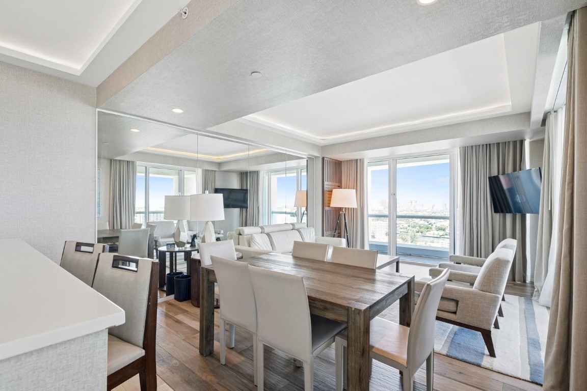 551 N Fort Lauderdale Beach Blvd R1902