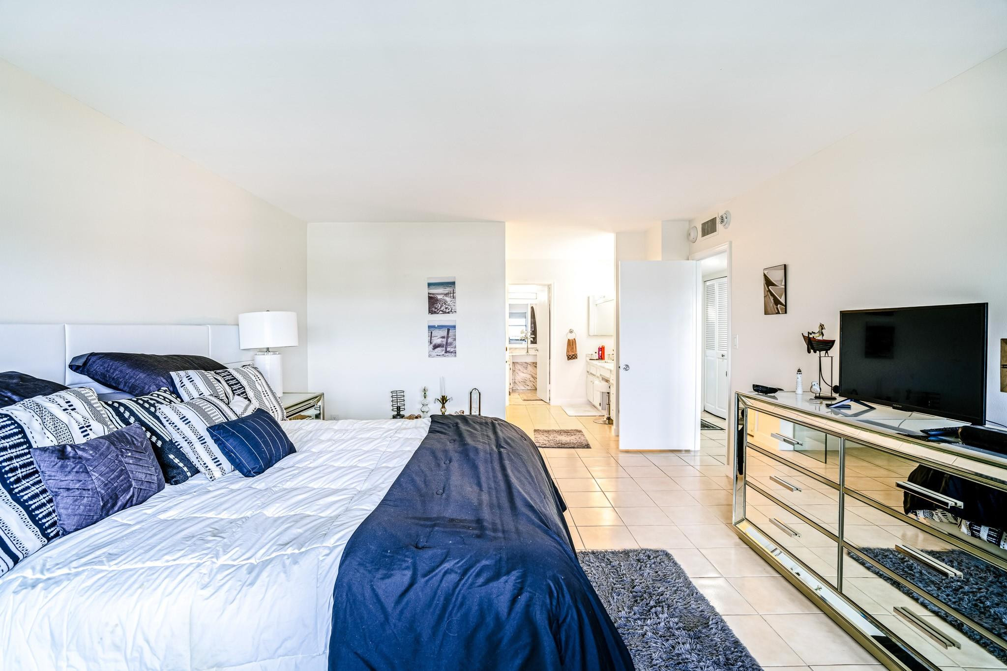 5100 N Ocean Blvd 1217