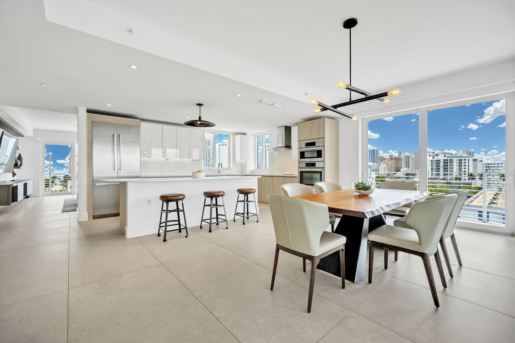 612 Bayshore Drive 802