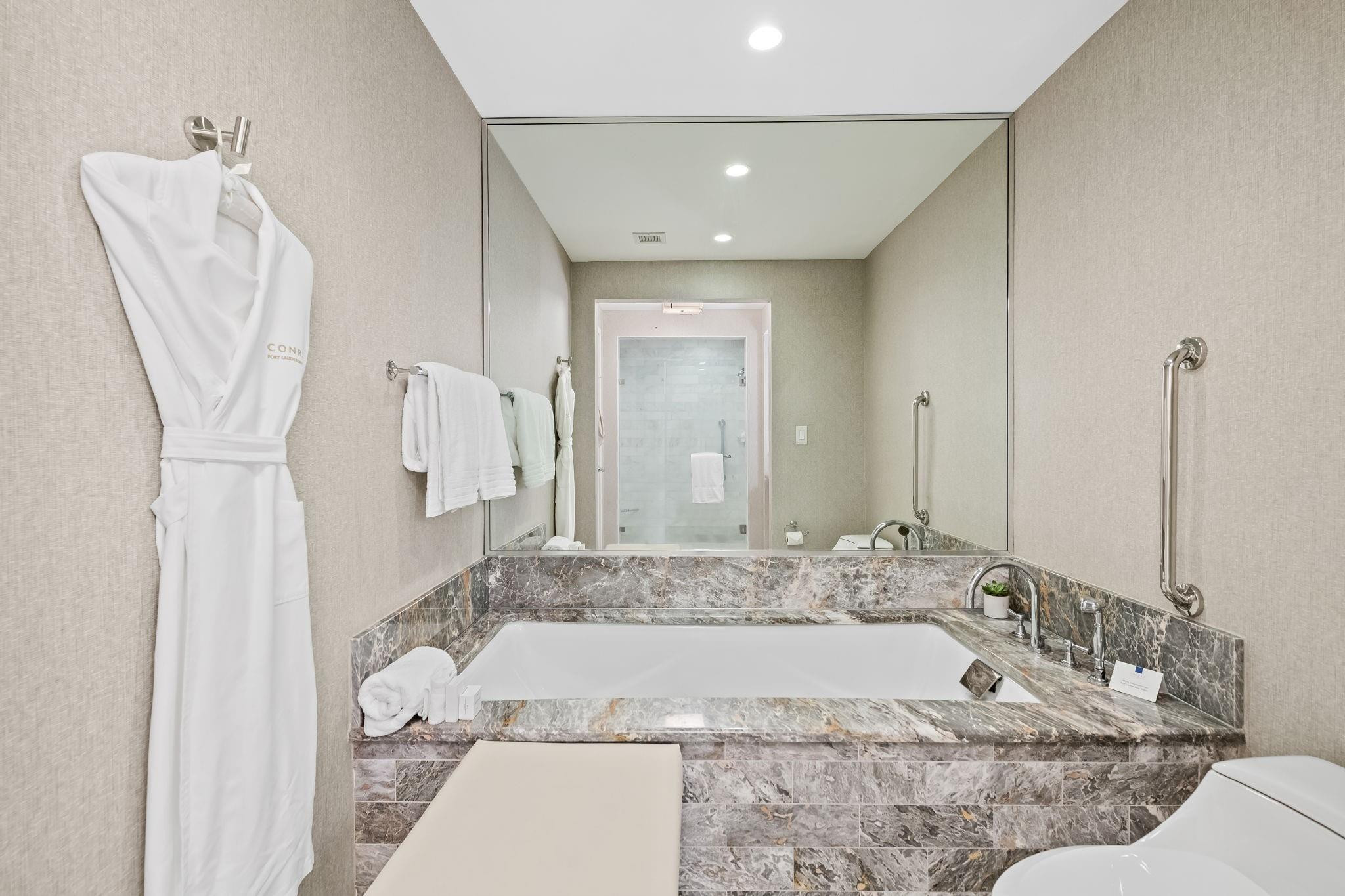 551 N Fort Lauderdale Beach Blvd H1115