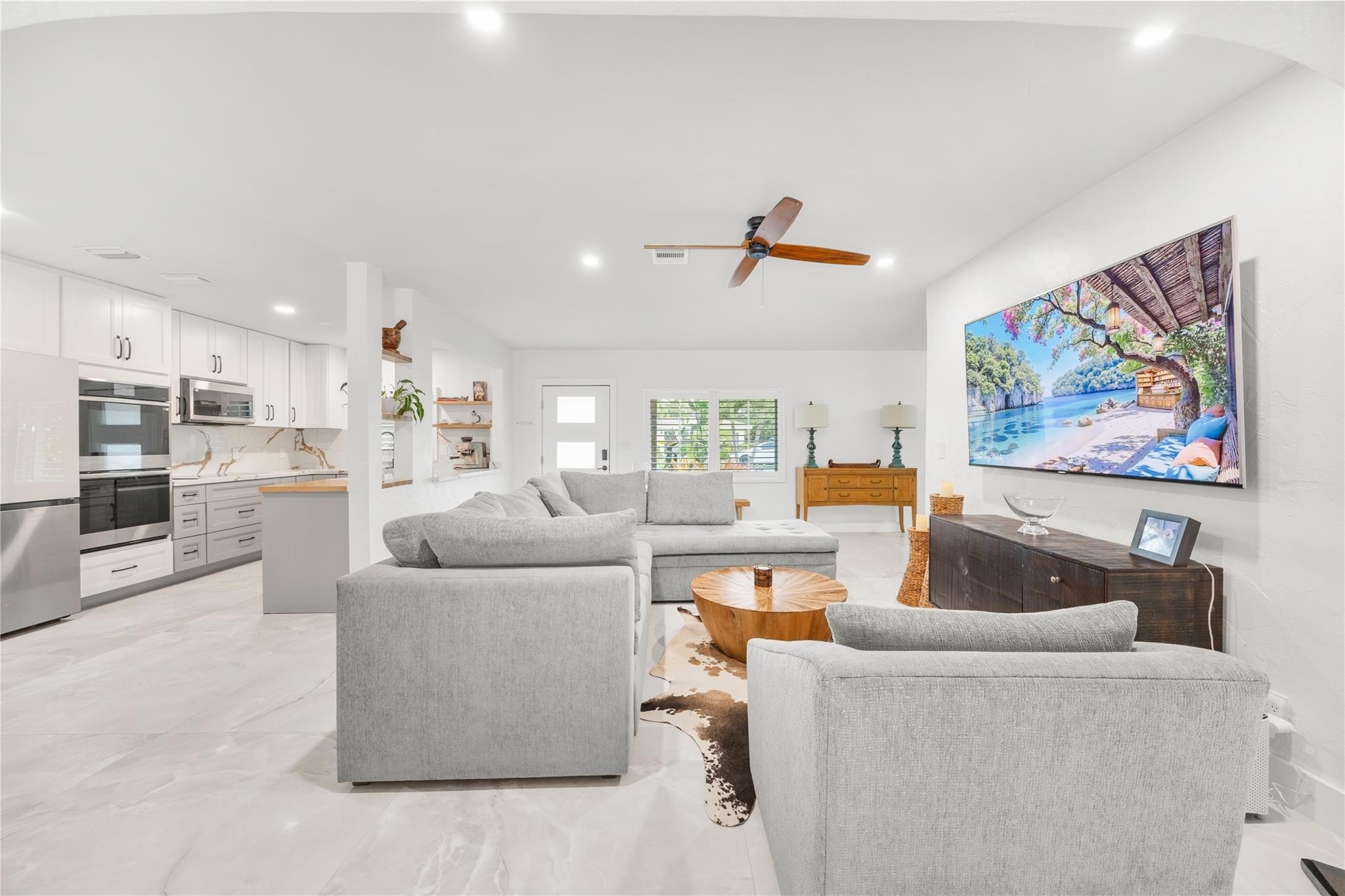 2520 Yacht Club Boulevard