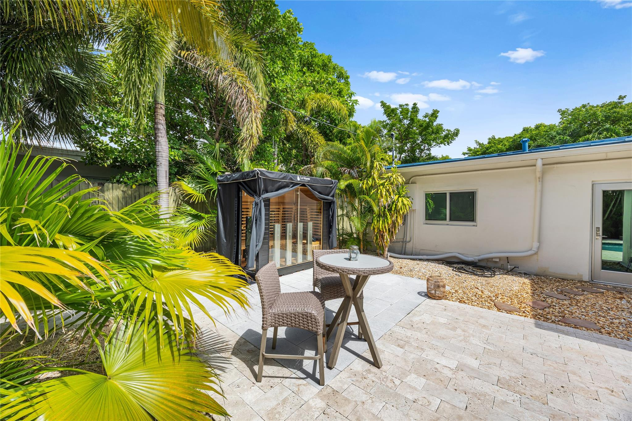 2520 Yacht Club Boulevard