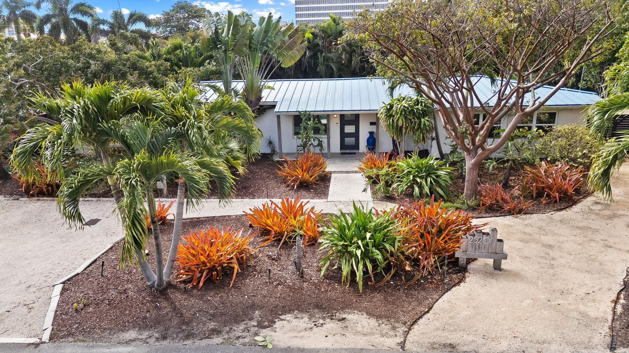 2520 Yacht Club Boulevard