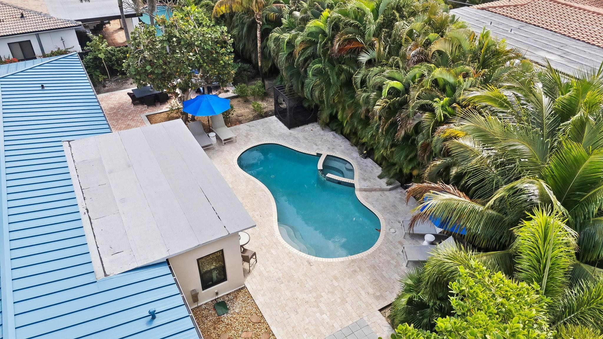 2520 Yacht Club Boulevard