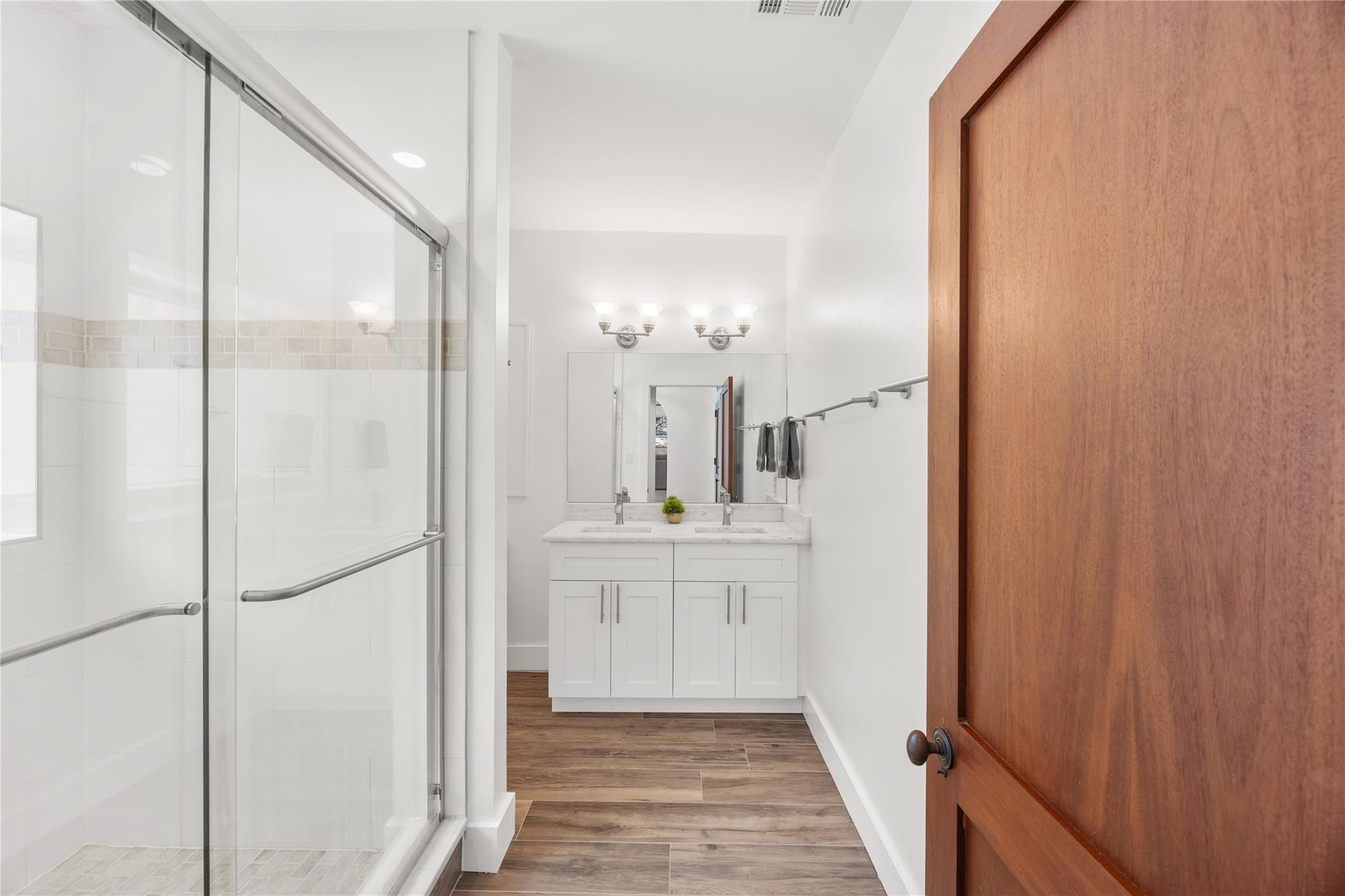 2520 Yacht Club Boulevard