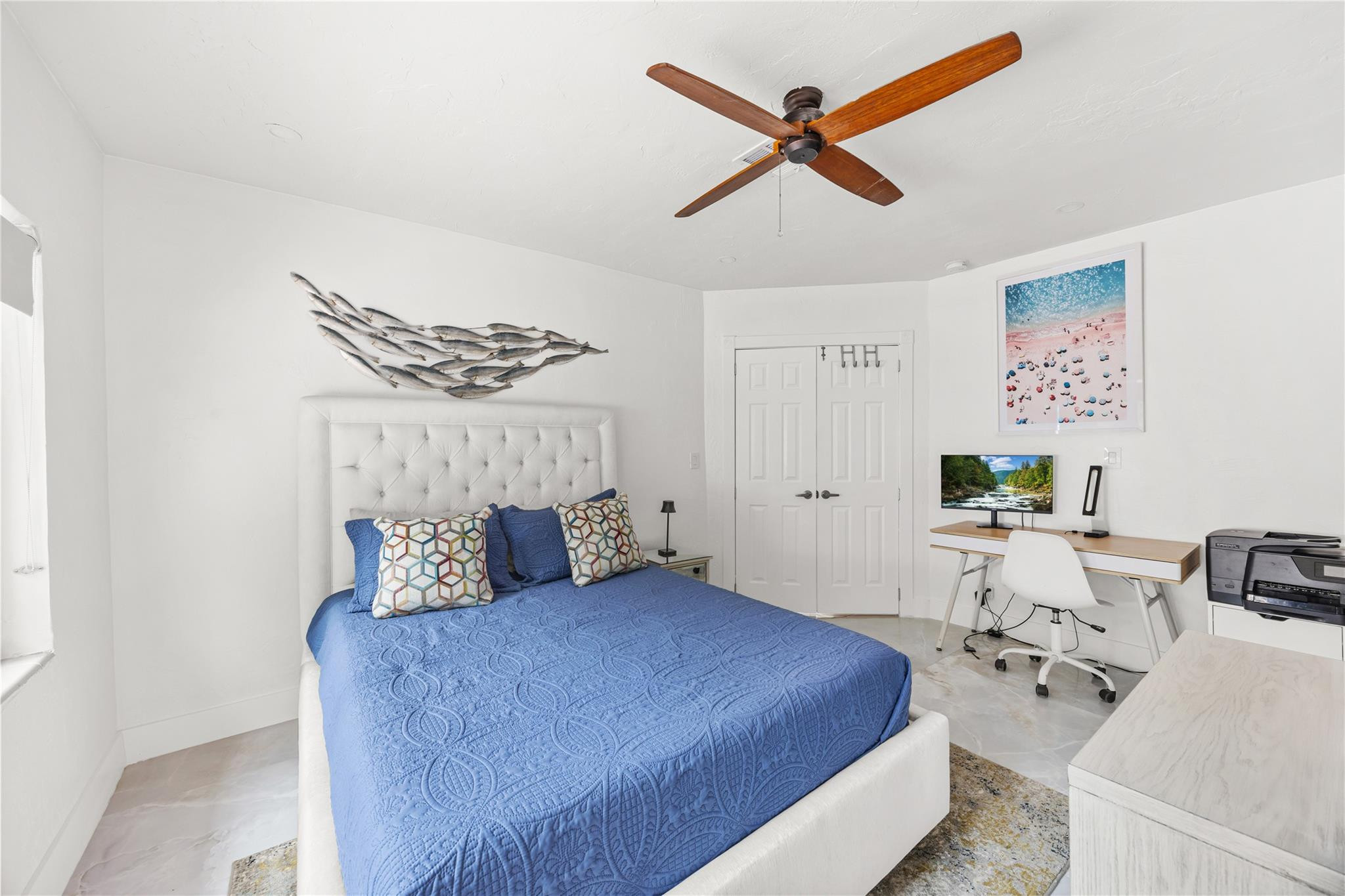 2520 Yacht Club Boulevard