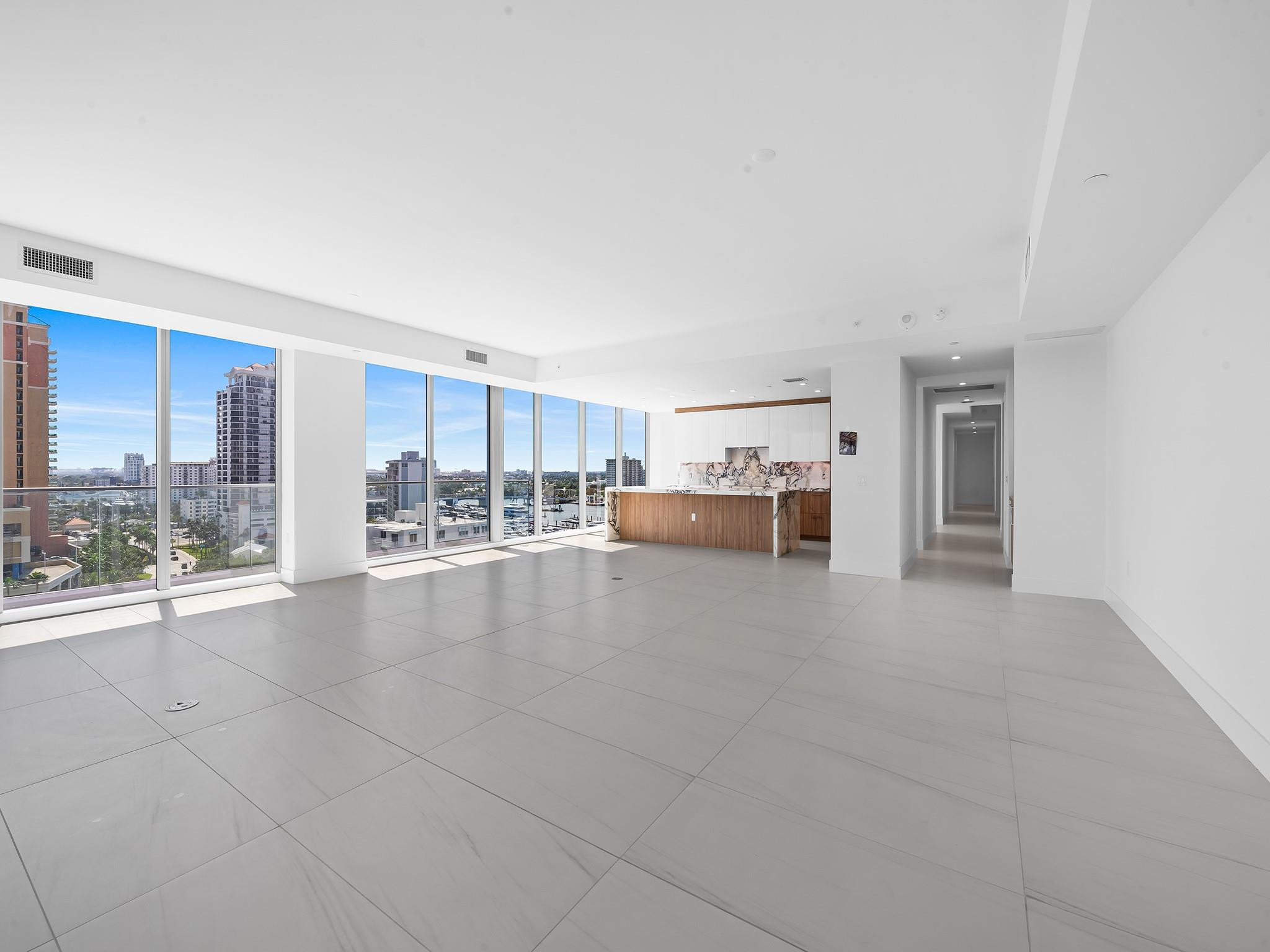 153 N Seabreeze Boulevard 1002