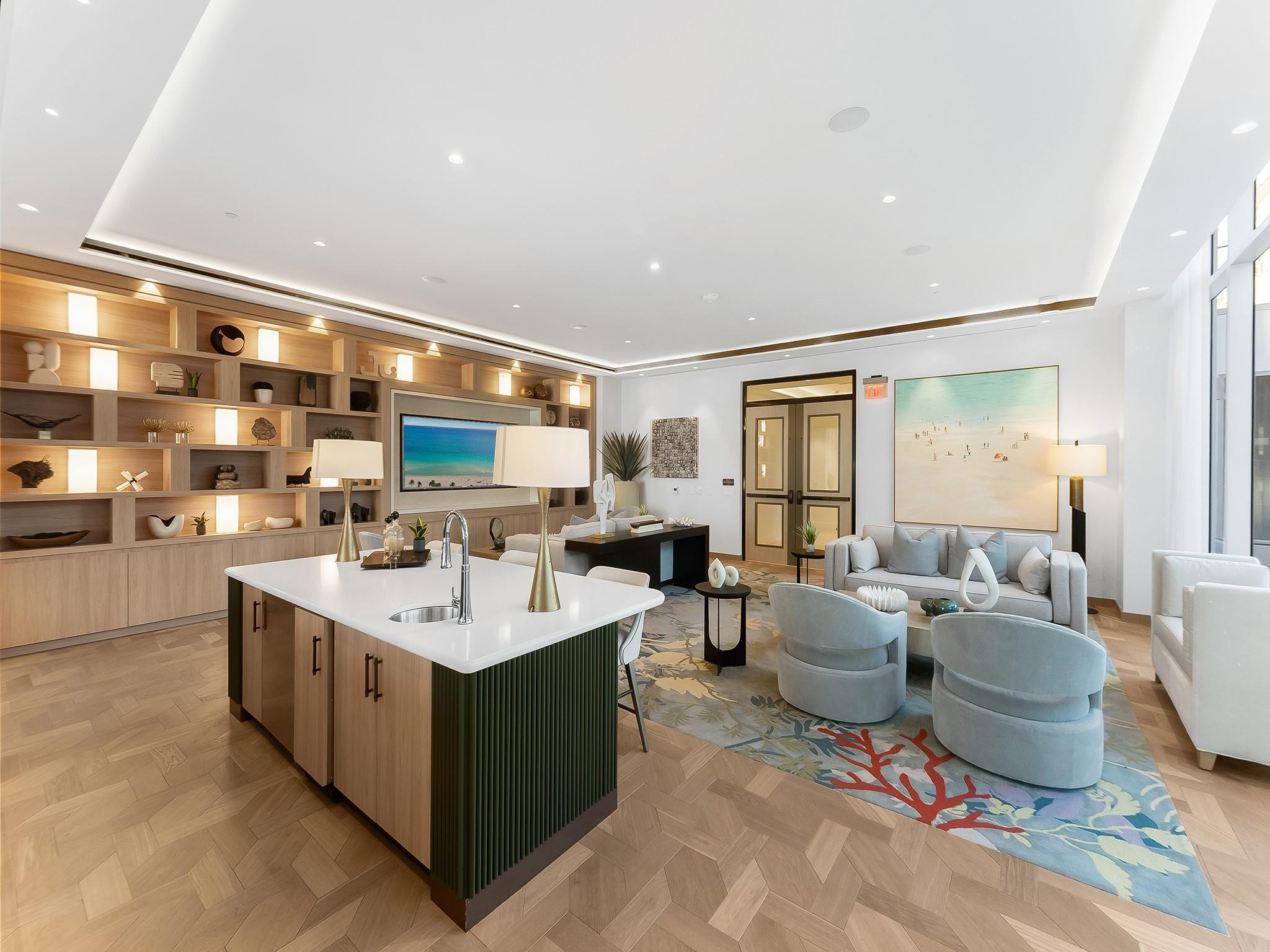 153 N Seabreeze Boulevard 1002