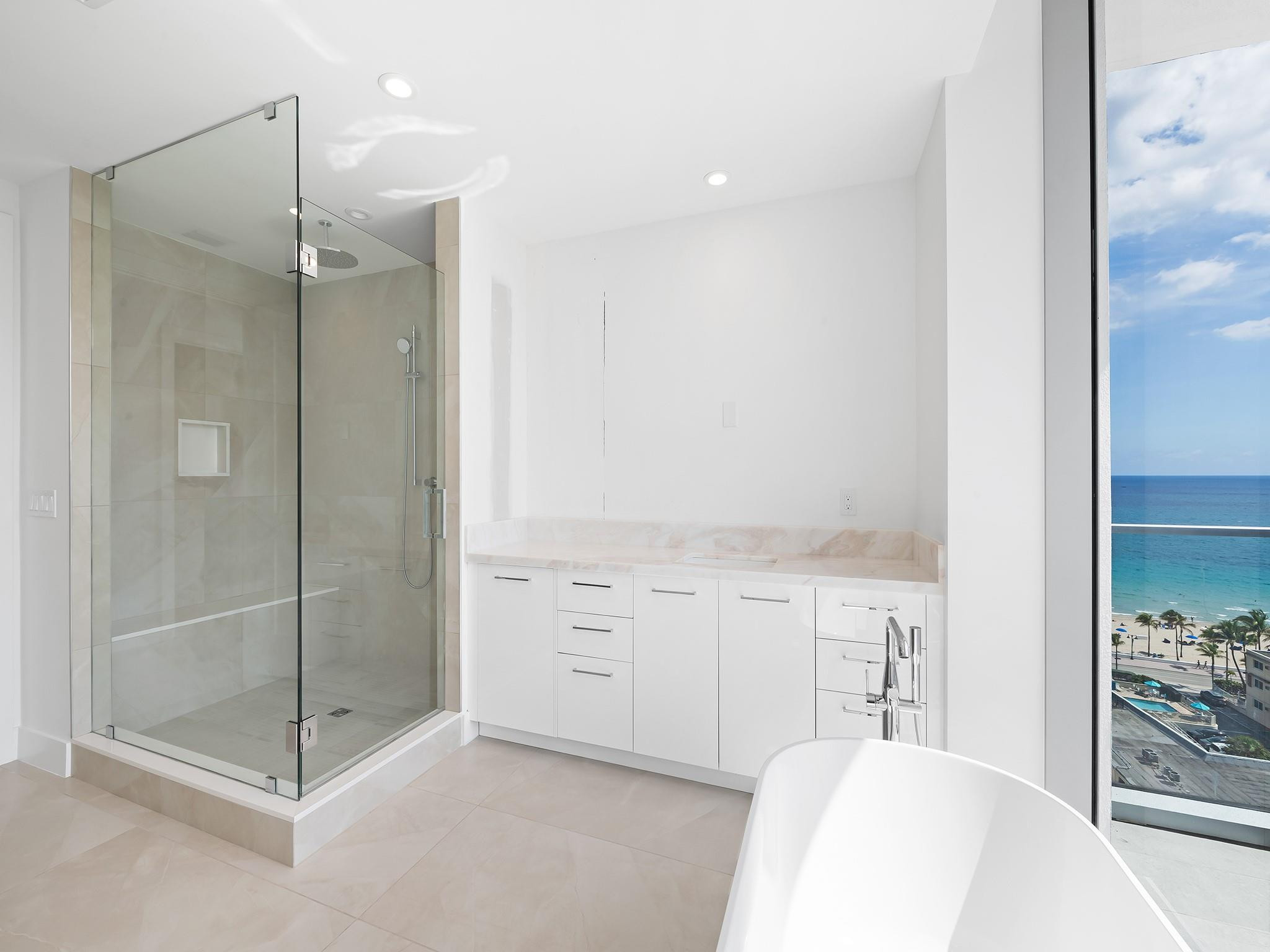 153 N Seabreeze Boulevard 1002