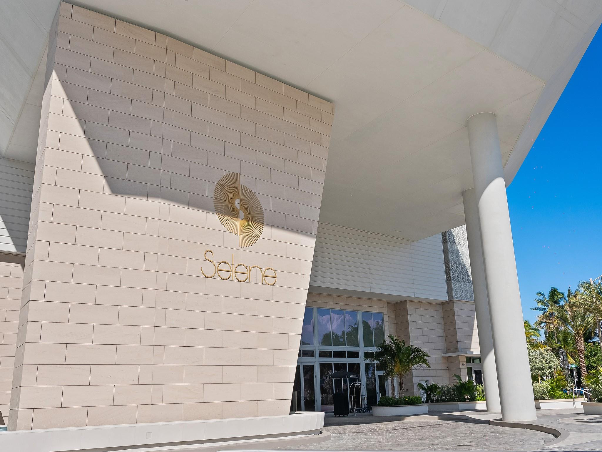 153 N Seabreeze Boulevard 1002