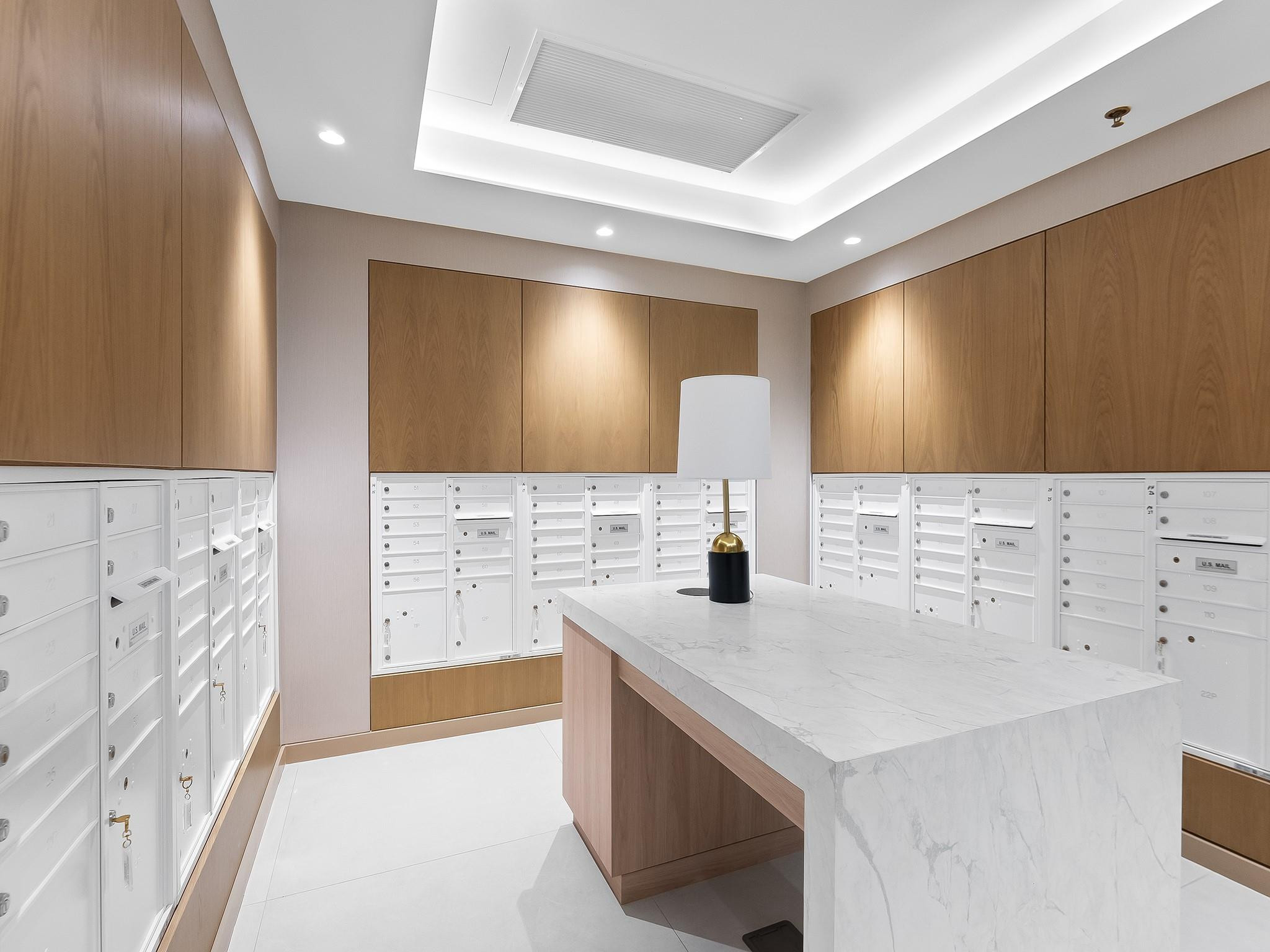 153 N Seabreeze Boulevard 1002