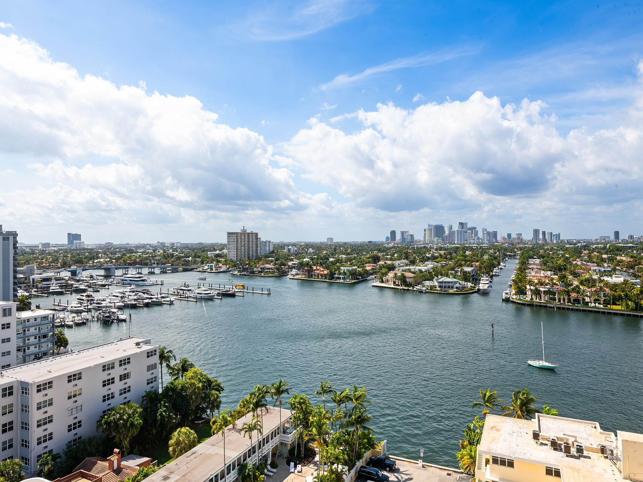153 N Seabreeze Boulevard 1002