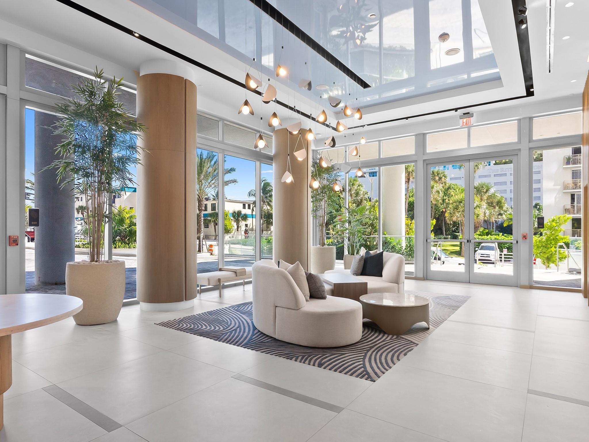 153 N Seabreeze Boulevard 1002