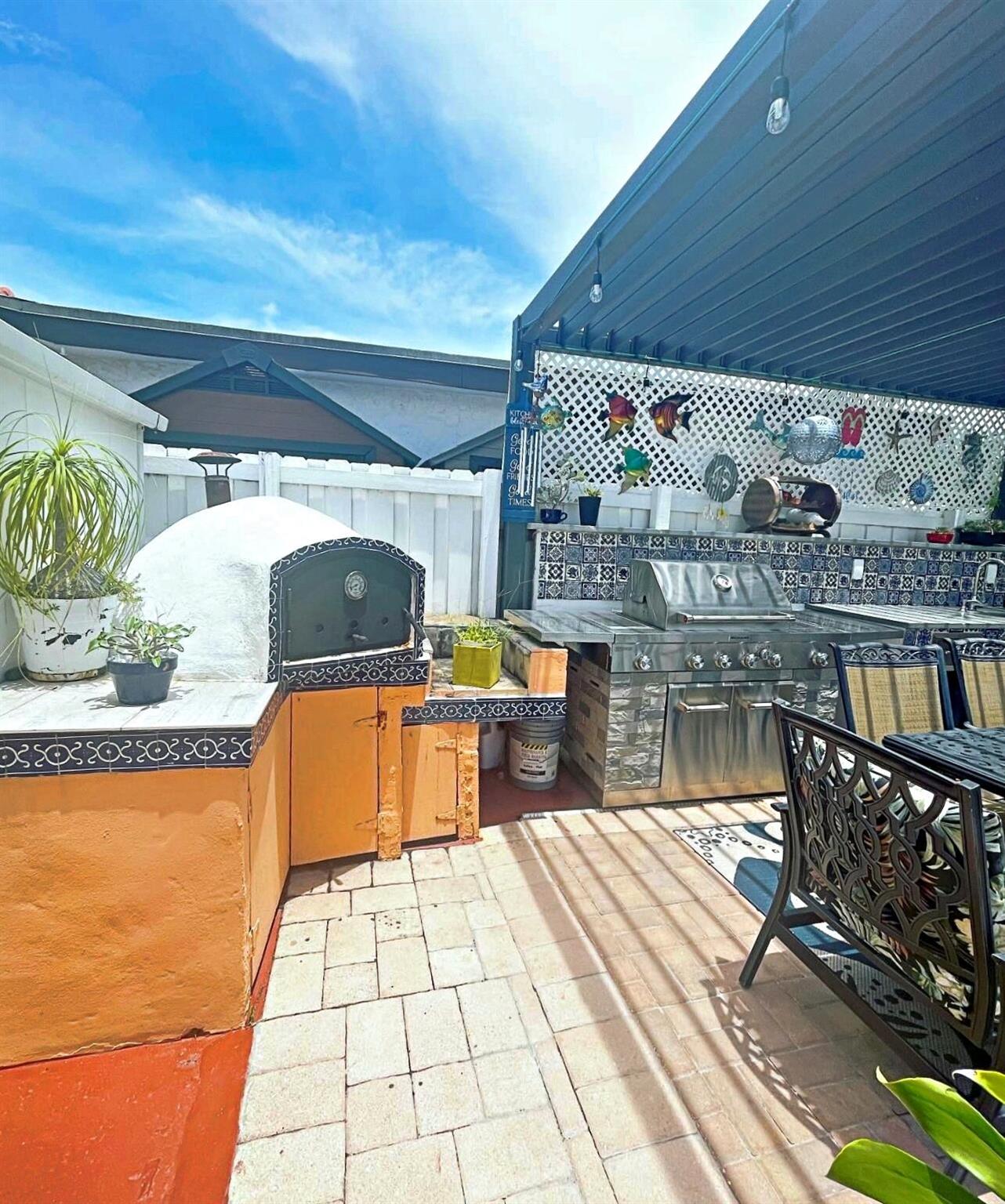 2402 SE 13th Court