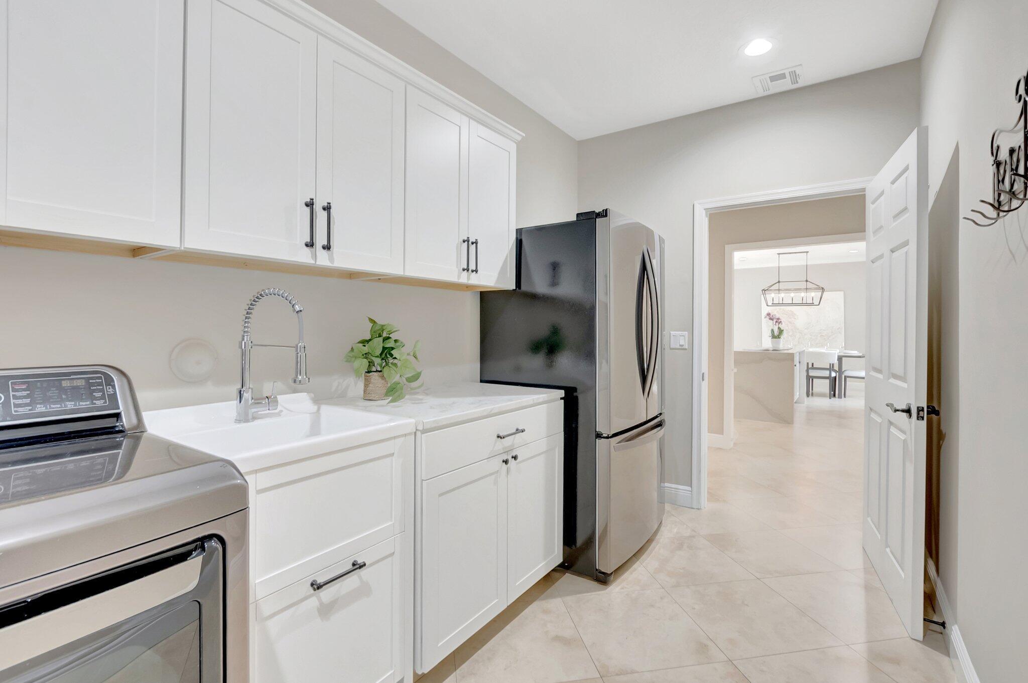 284 Florenada Terrace