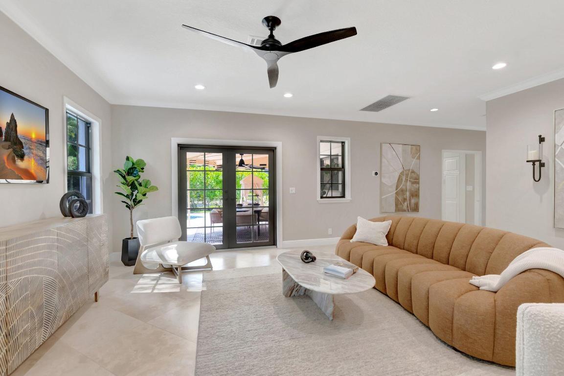 284 Florenada Terrace