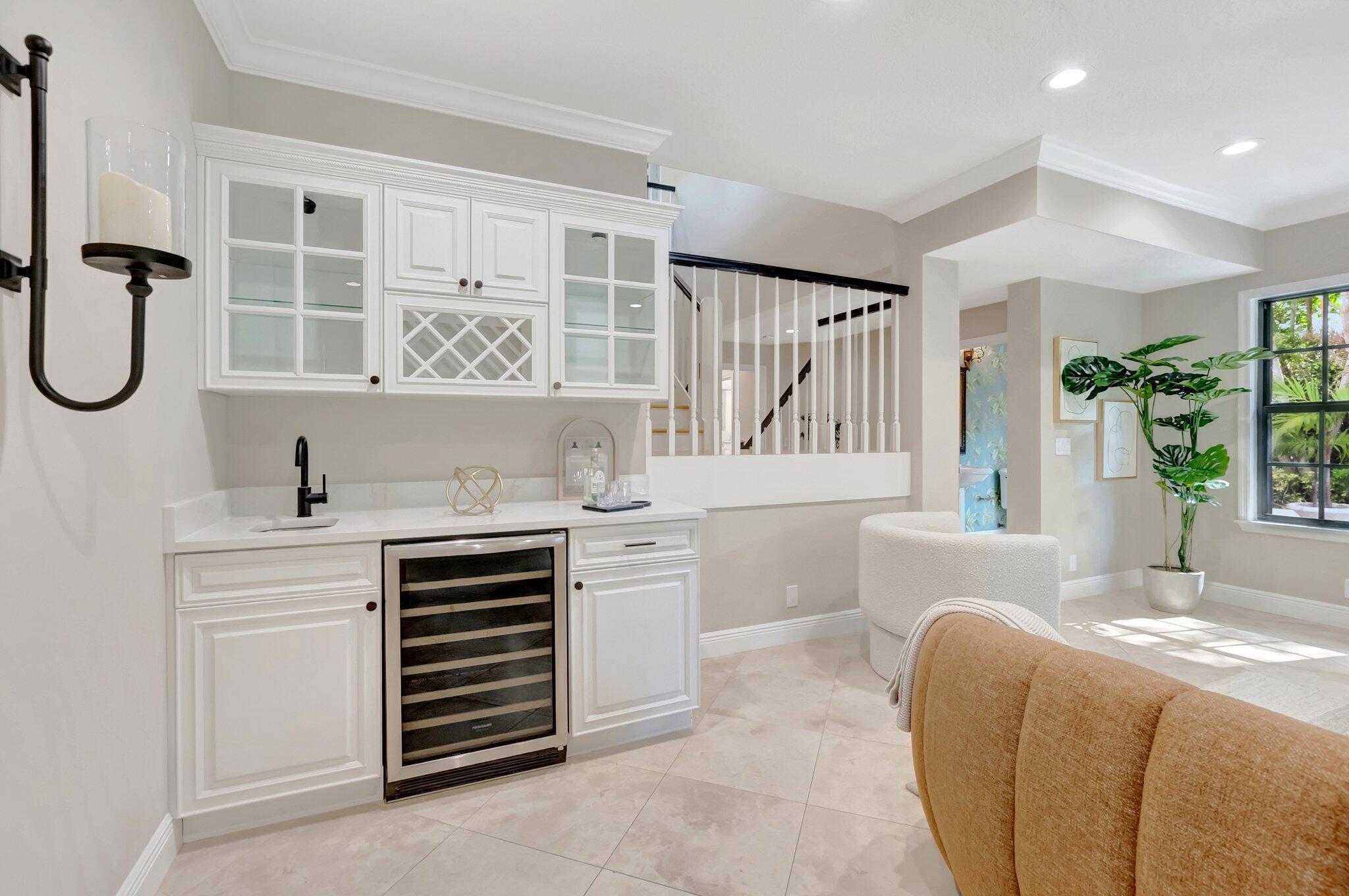 284 Florenada Terrace