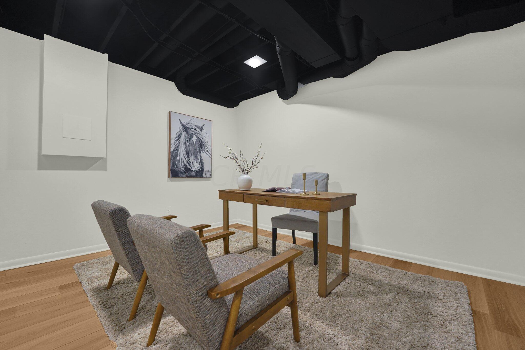 163 W New England Avenue