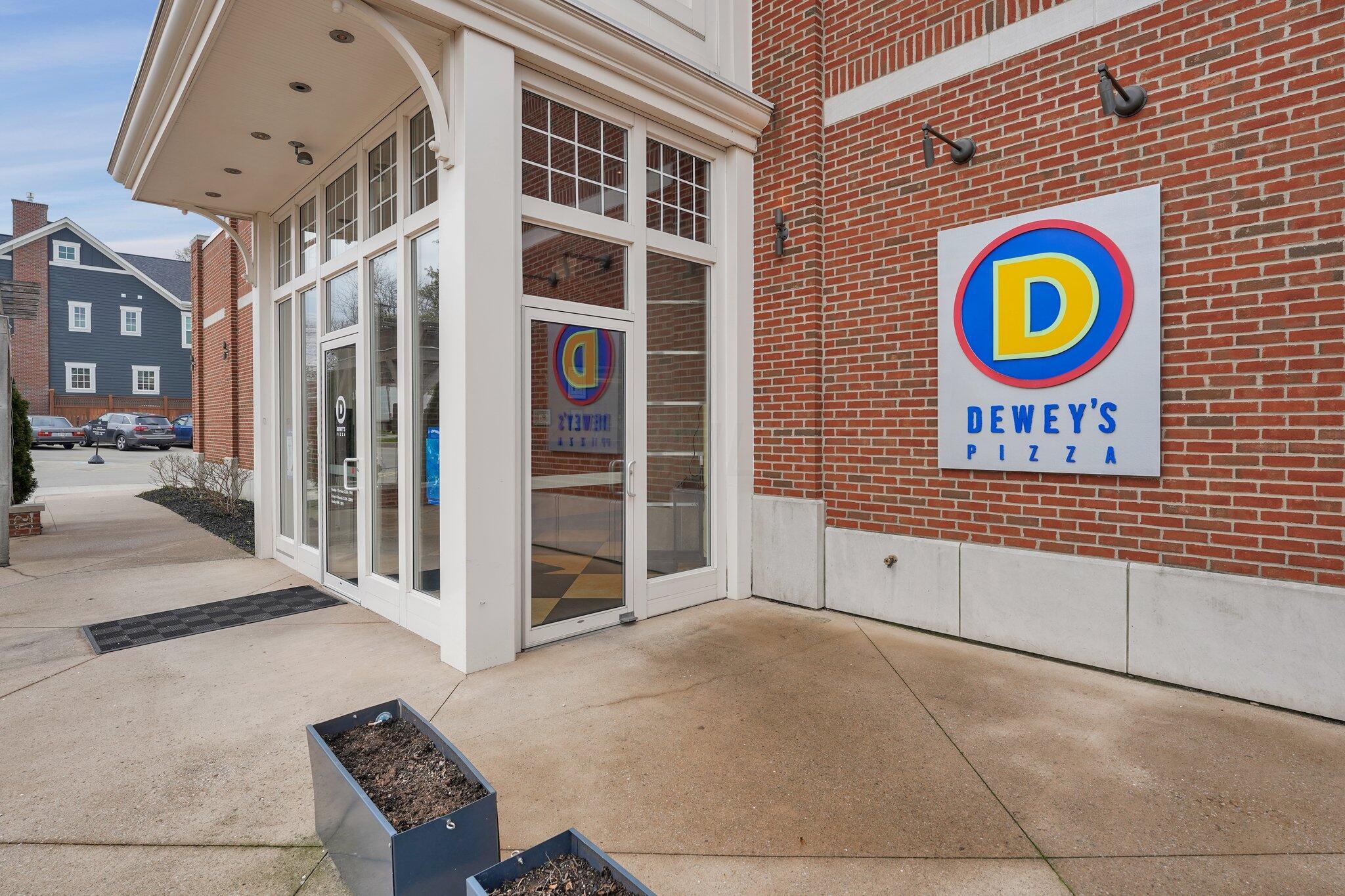 163 W New England Avenue