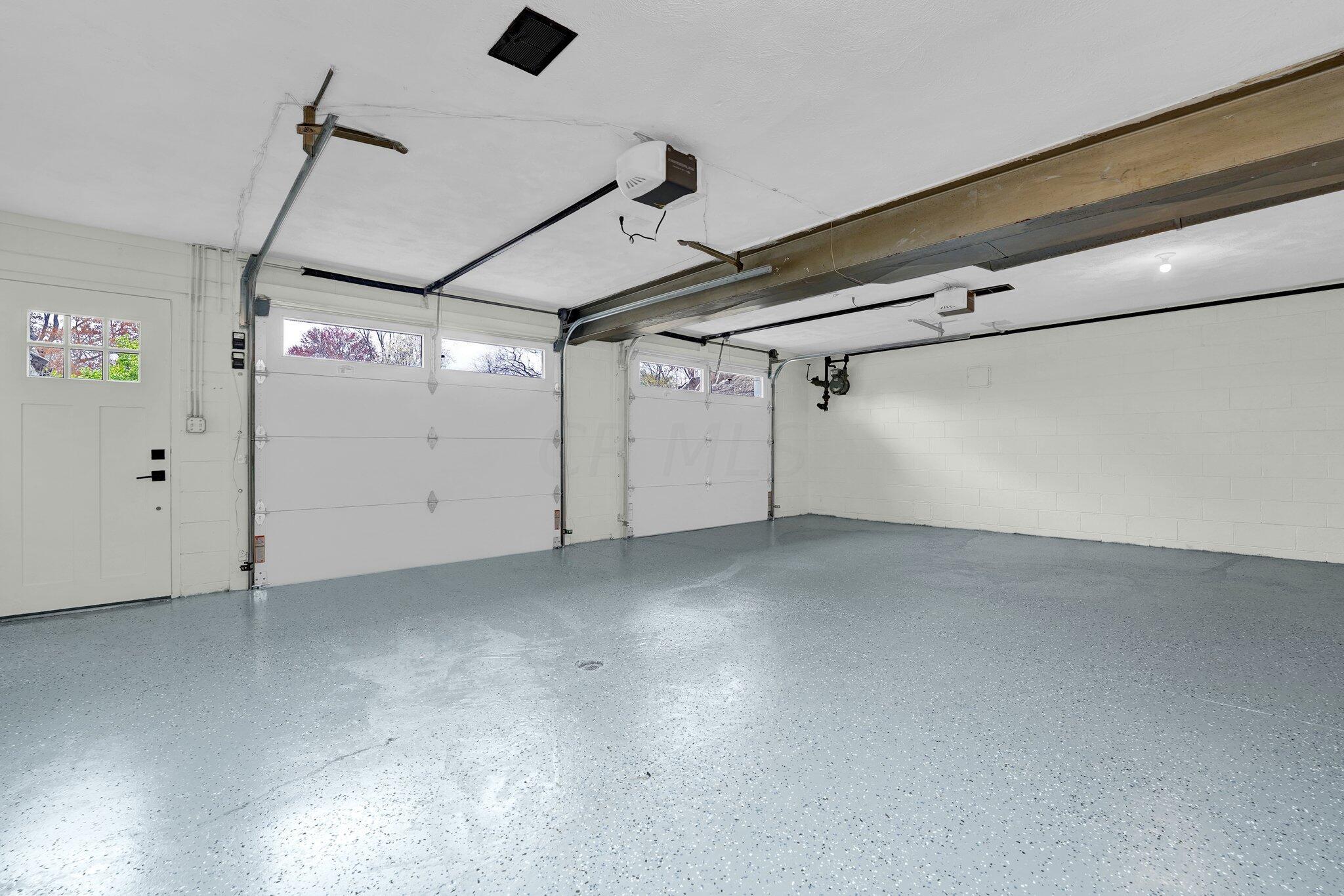 163 W New England Avenue