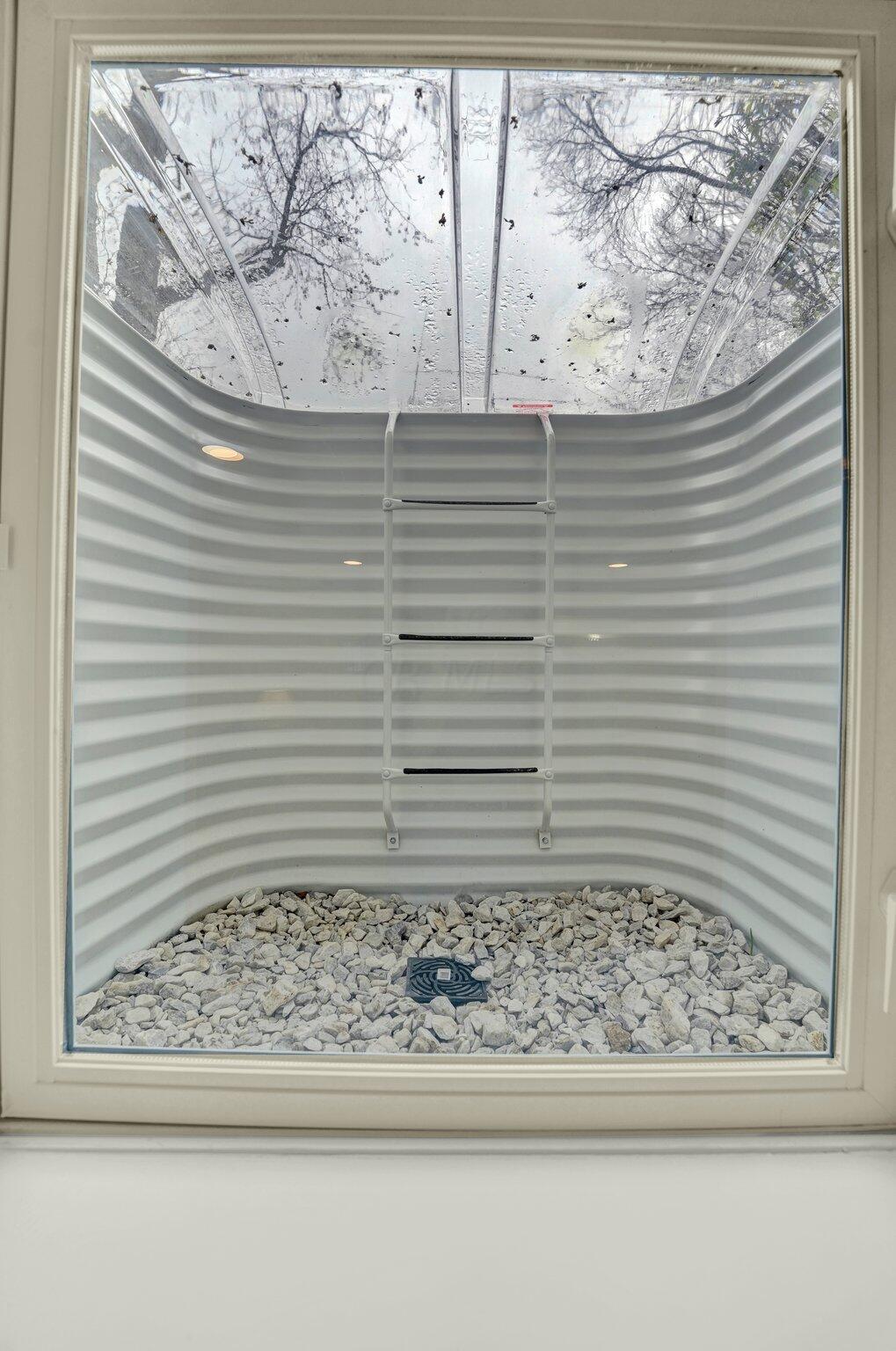 163 W New England Avenue