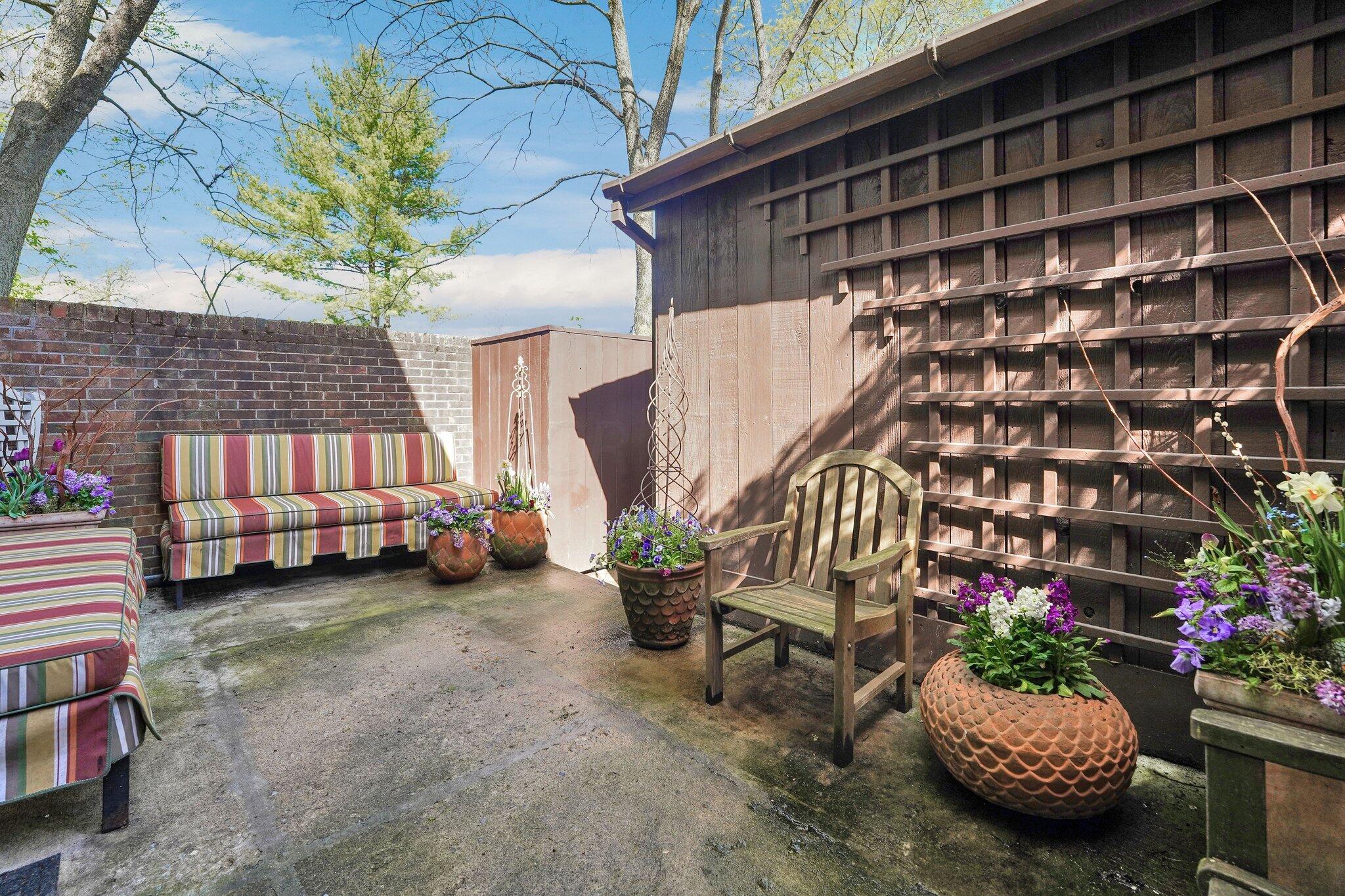 3114 Arlingtowne Lane, Unit 9