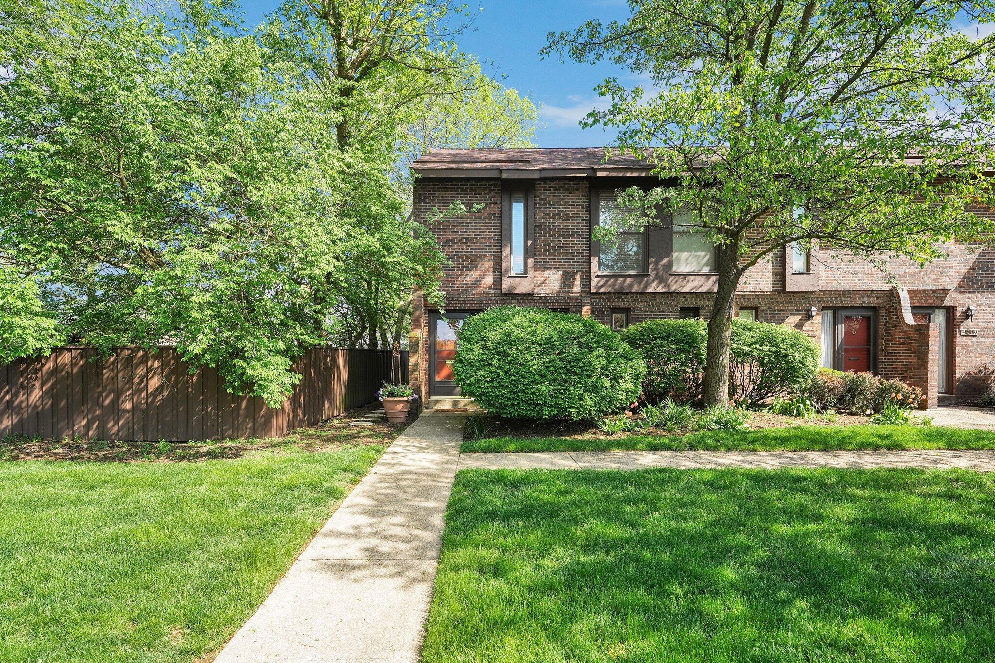 3114 Arlingtowne Lane, Unit 9