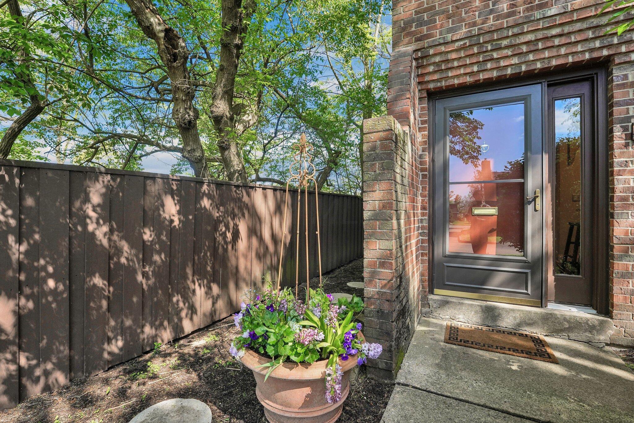 3114 Arlingtowne Lane, Unit 9