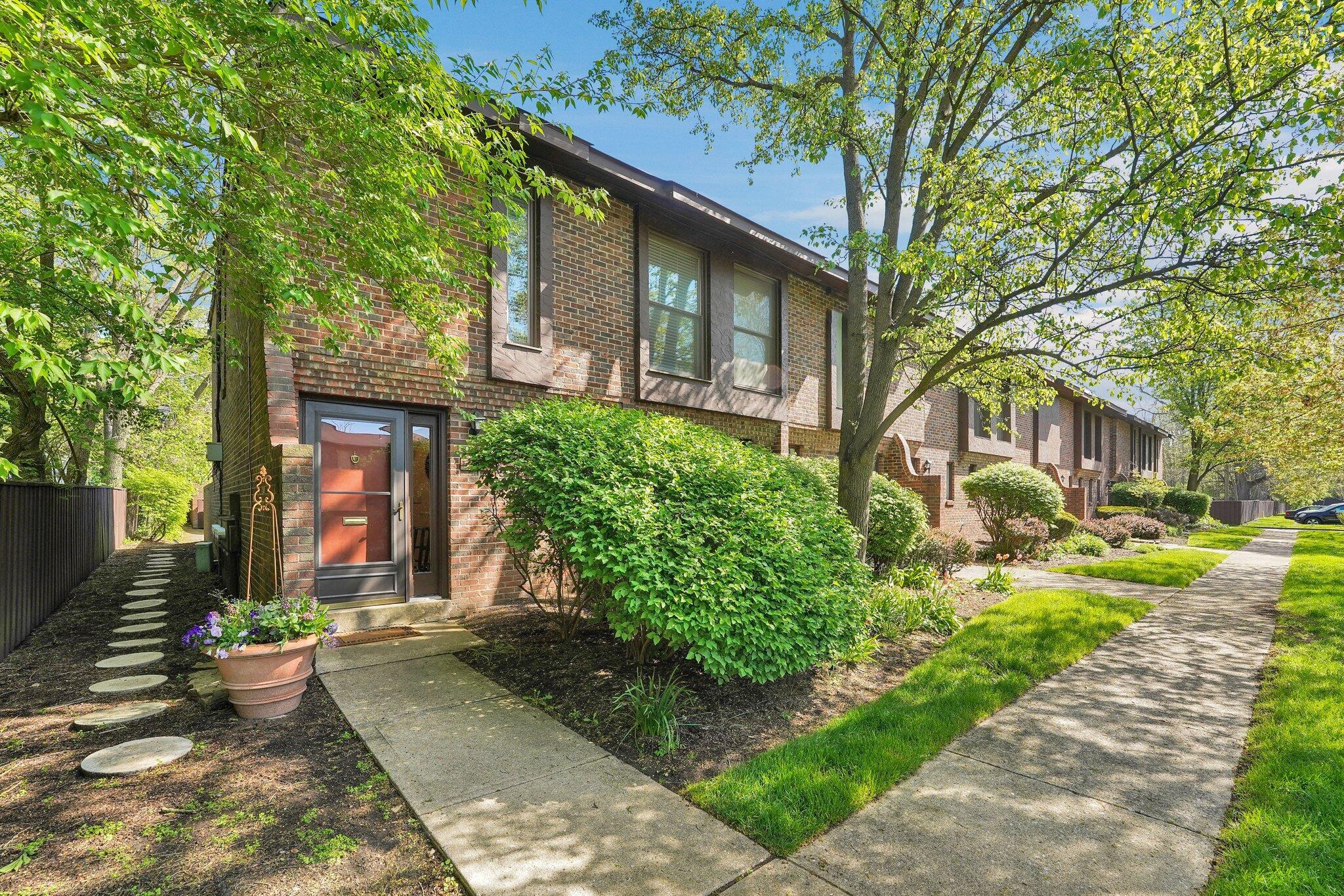3114 Arlingtowne Lane, Unit 9
