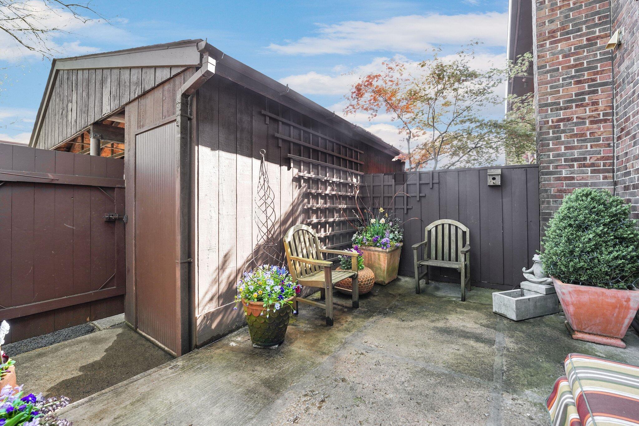 3114 Arlingtowne Lane, Unit 9