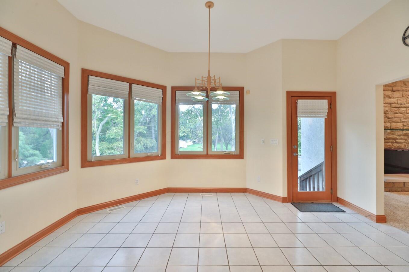 3389 Stonevista Lane
