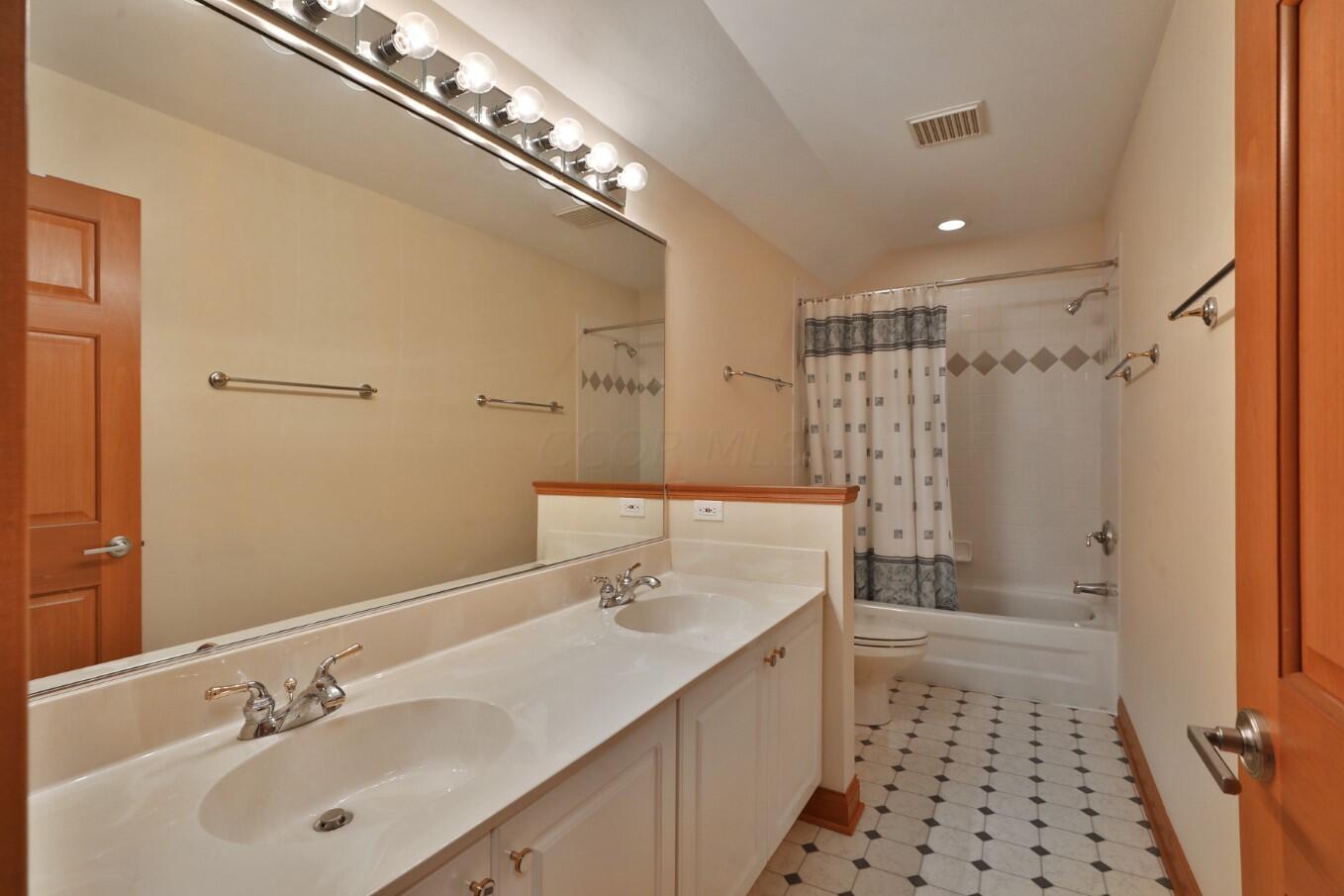 3389 Stonevista Lane