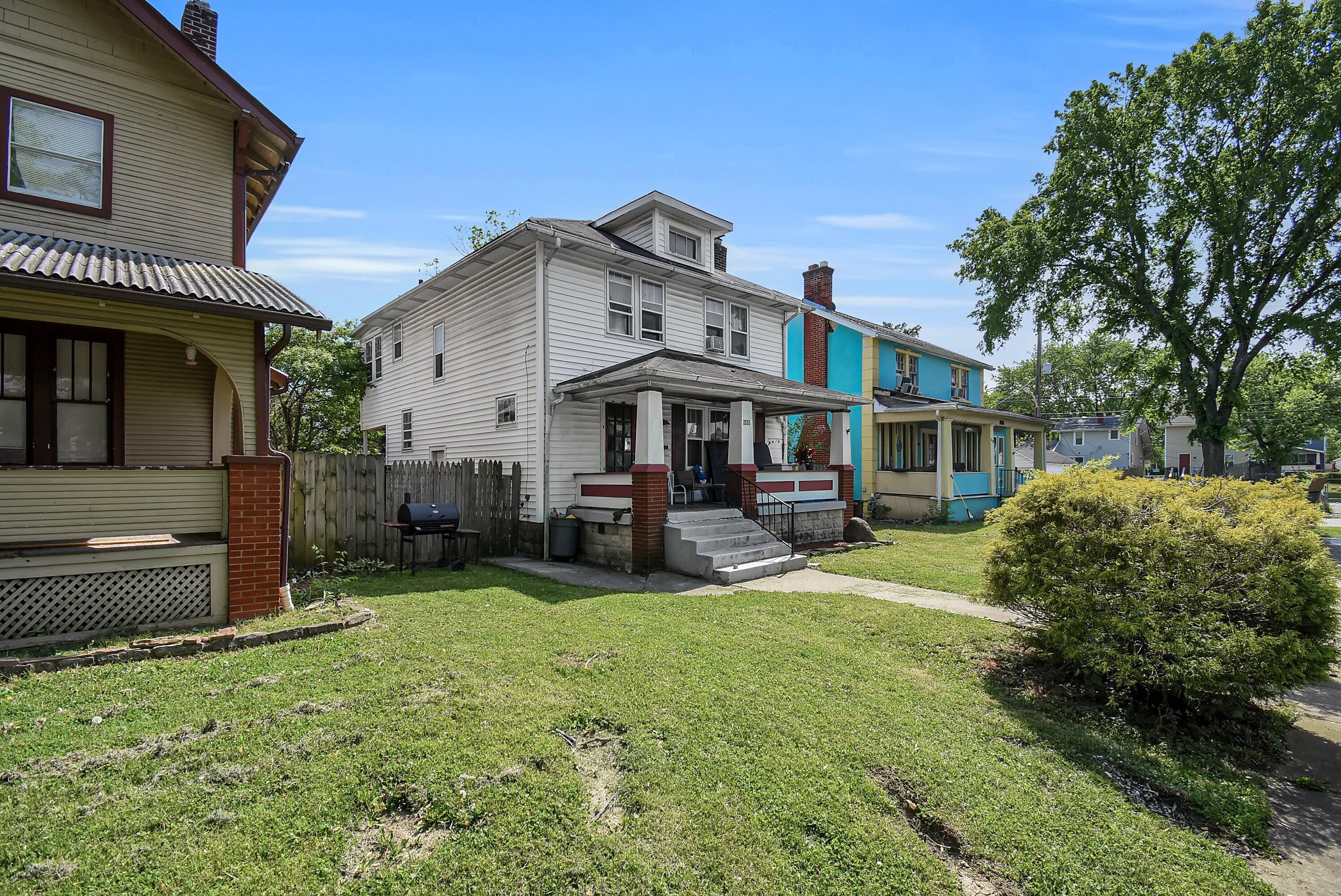 2533 Sutton Avenue