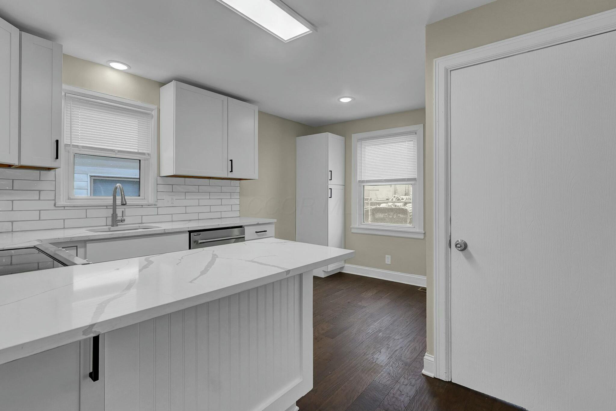 736 Van Buren Avenue