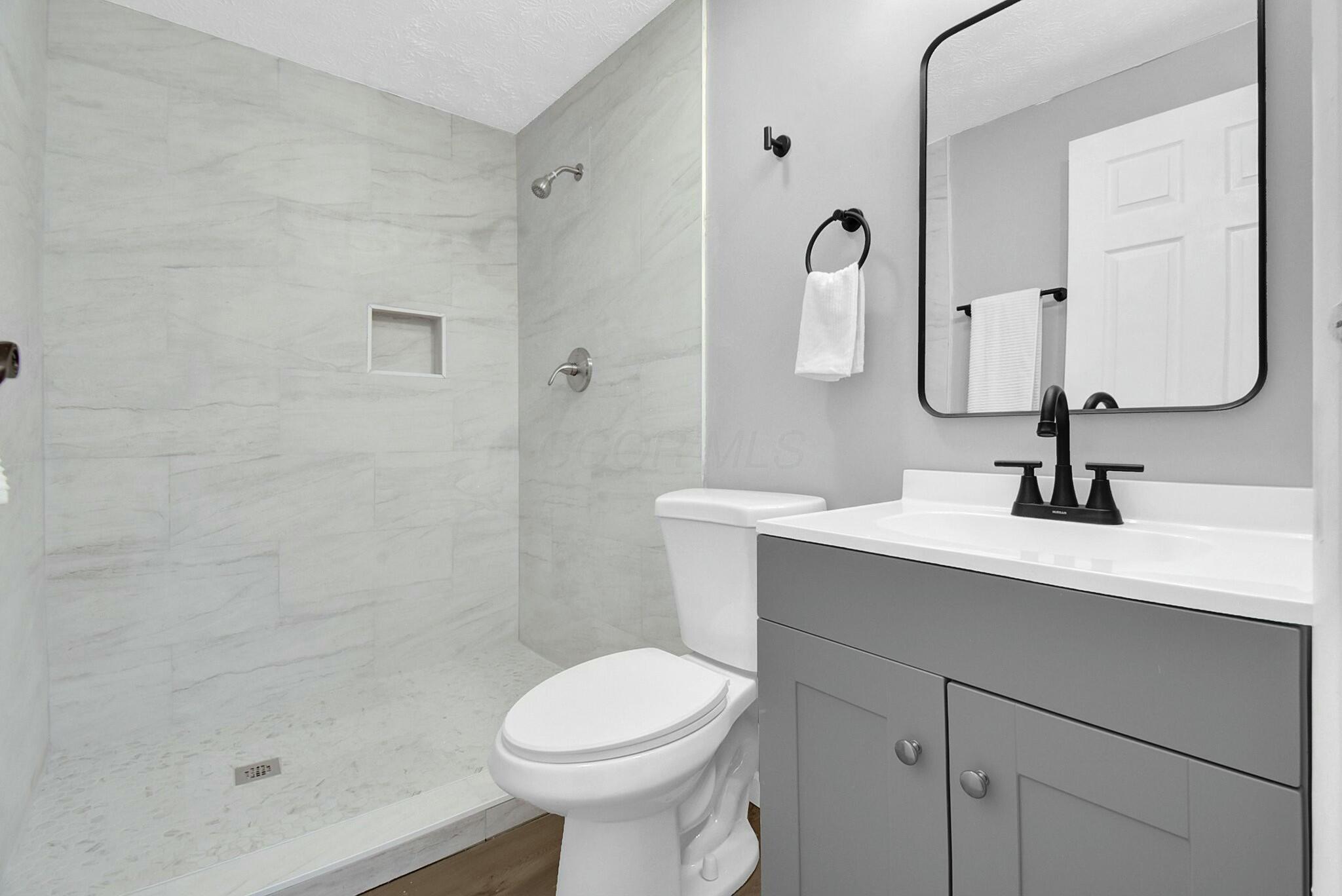 1095 Belle Meade Place