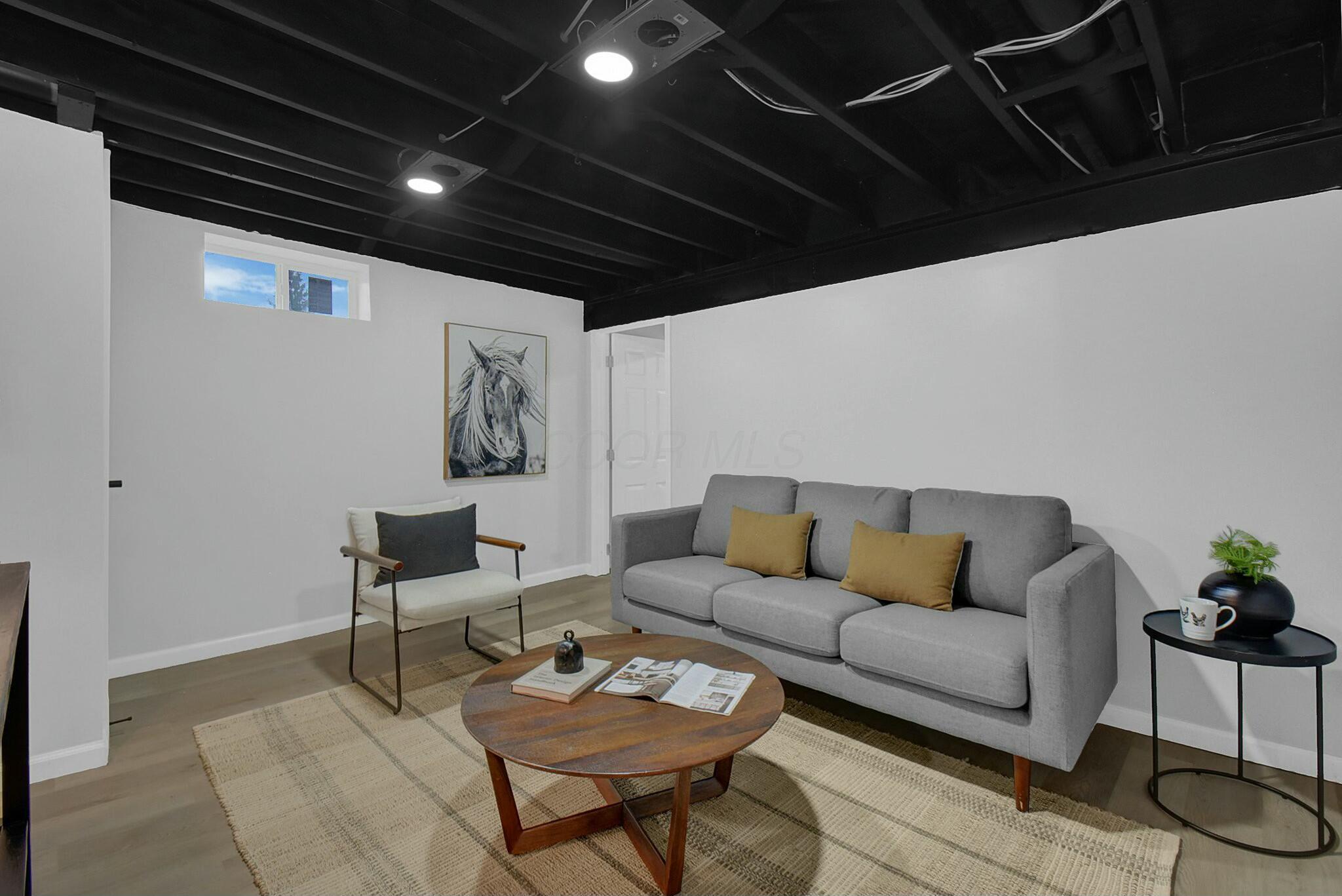 1095 Belle Meade Place