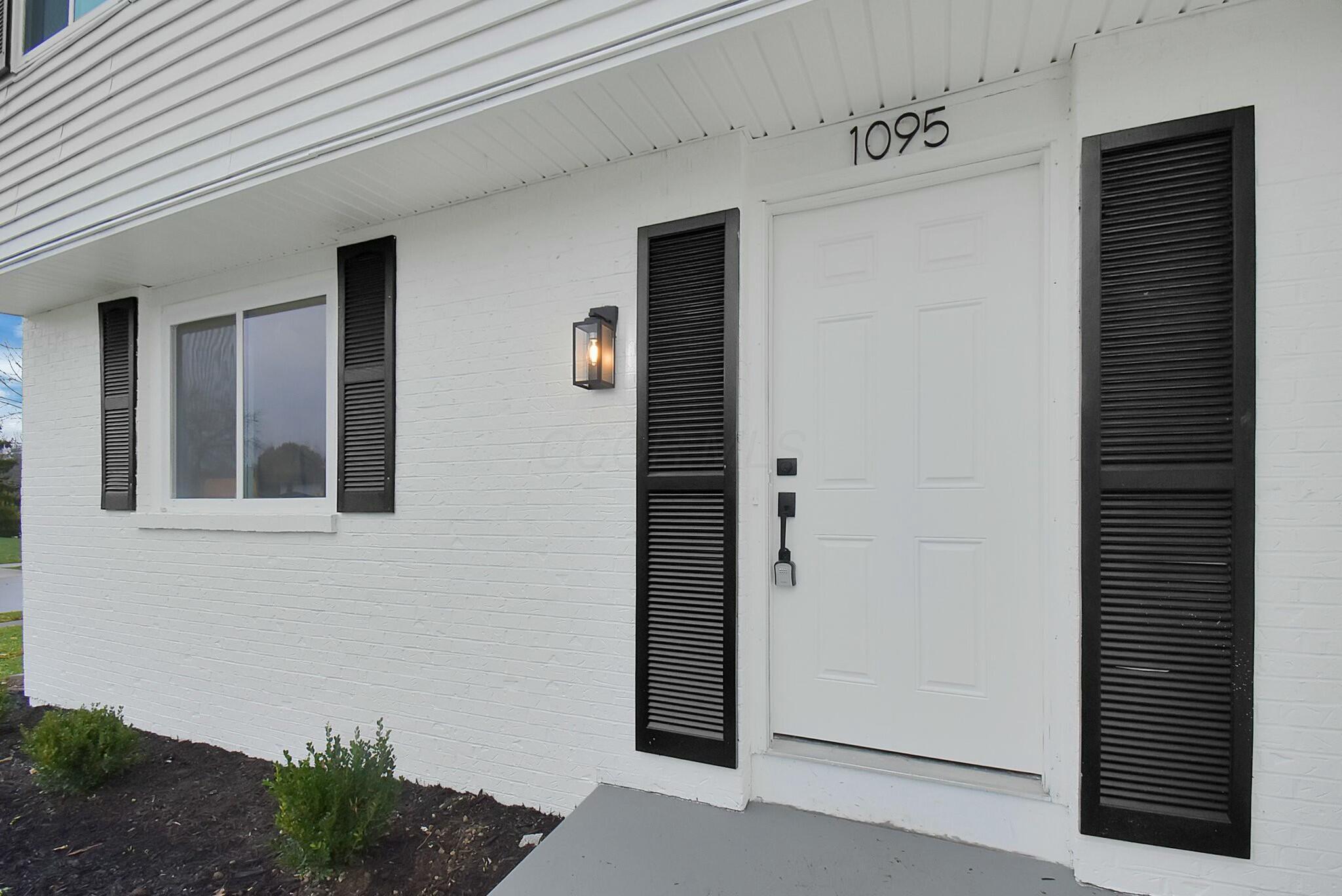 1095 Belle Meade Place