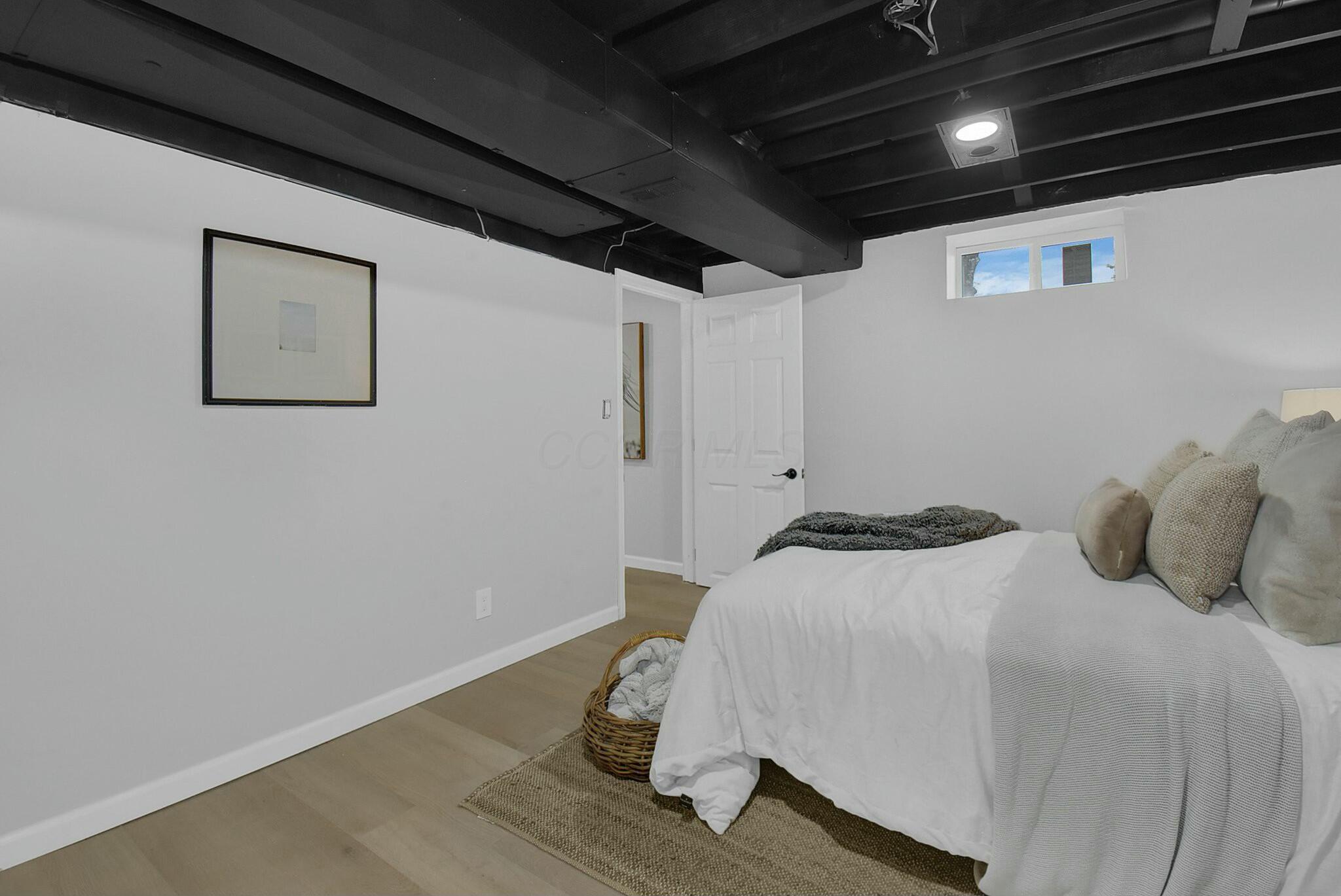 1095 Belle Meade Place