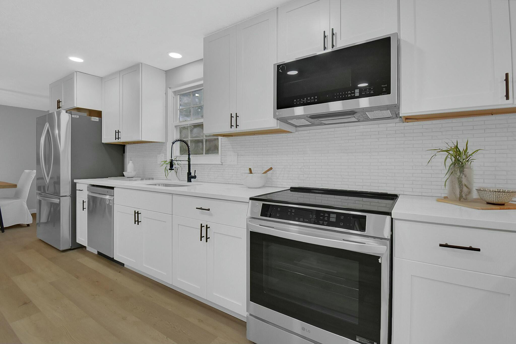 1095 Belle Meade Place