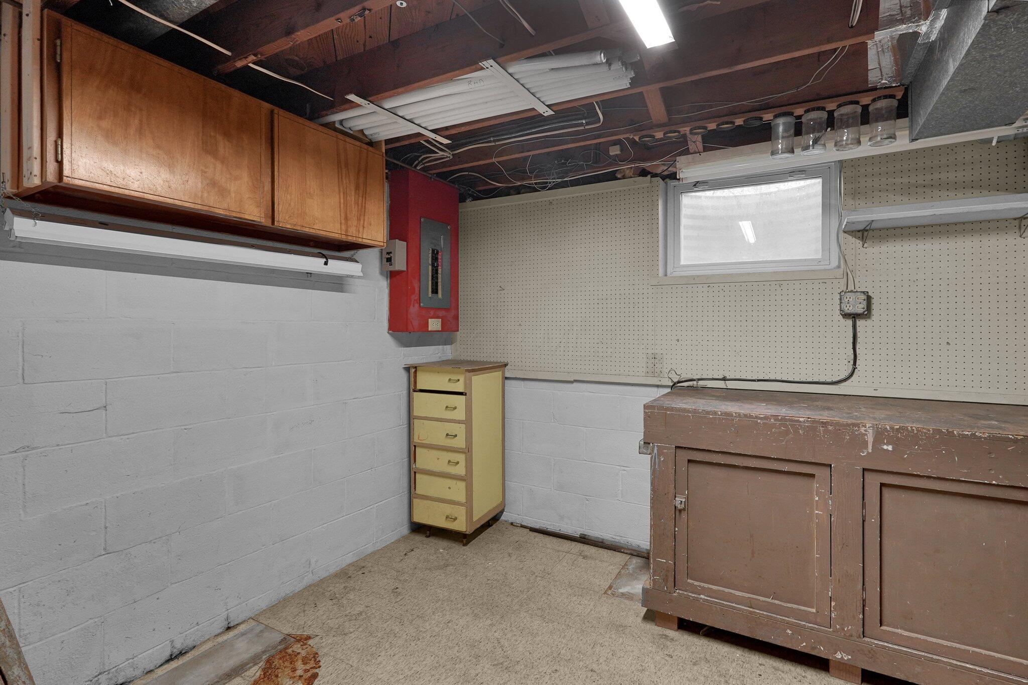 2413 Edgevale Road
