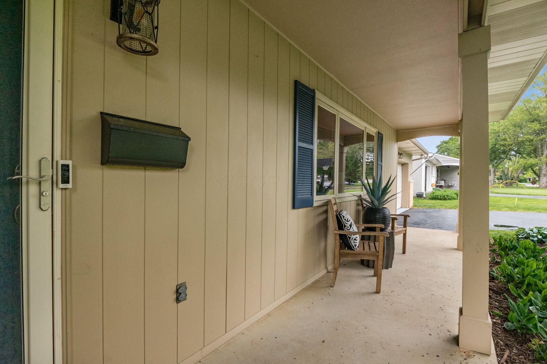 2105 Chardon Road