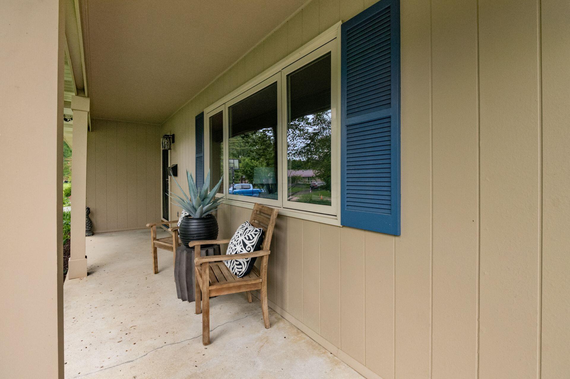 2105 Chardon Road