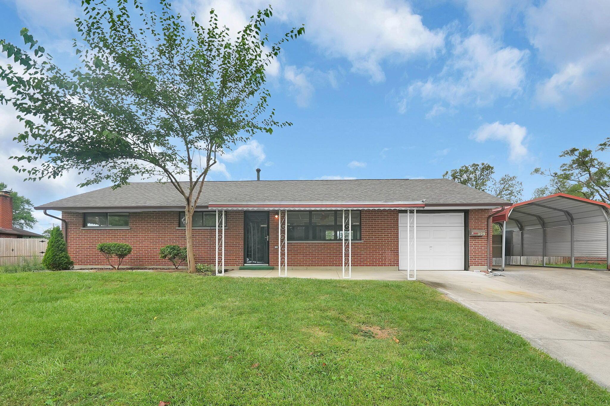 909 Stephen Drive W